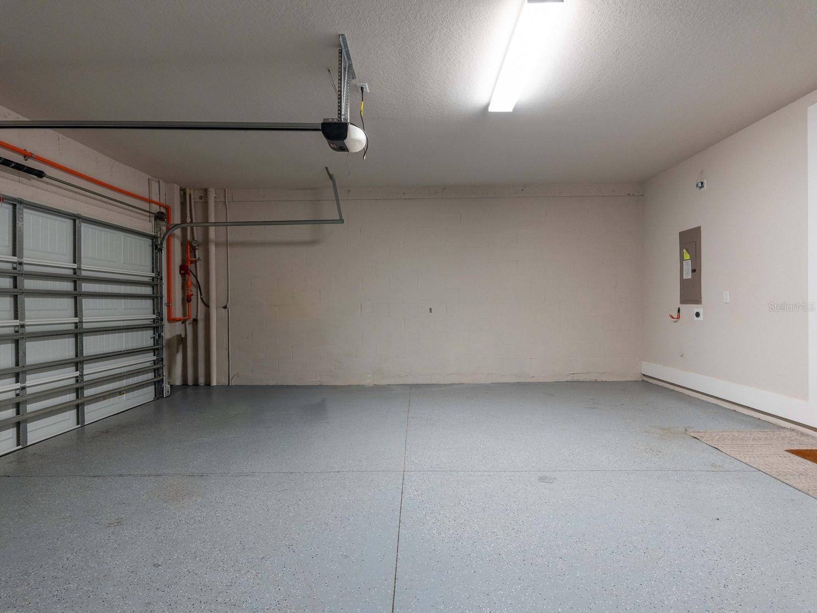 ENCLAVE/LAUREL PARK REP - Residential