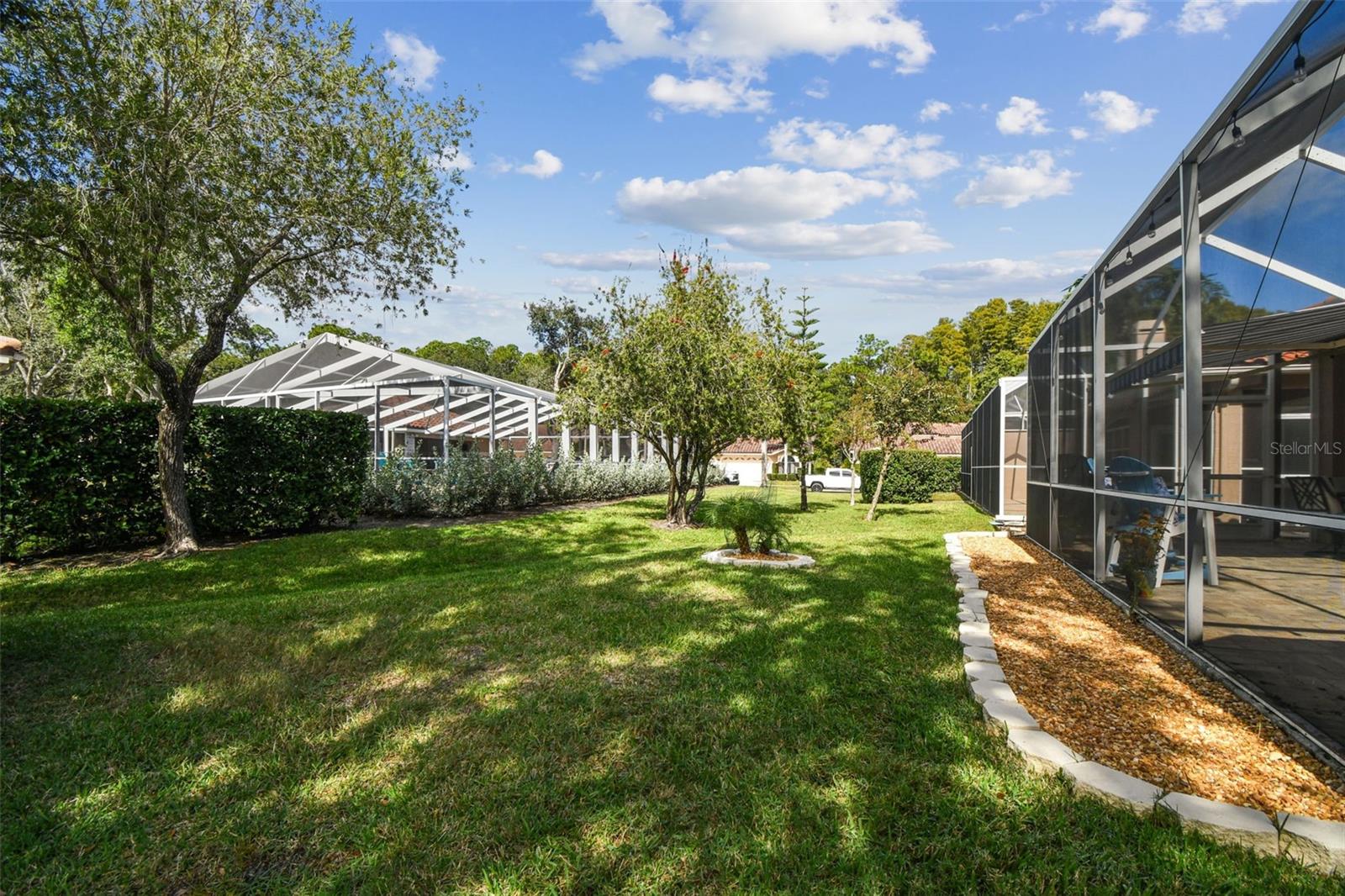 SALEM SQUARE - Residential