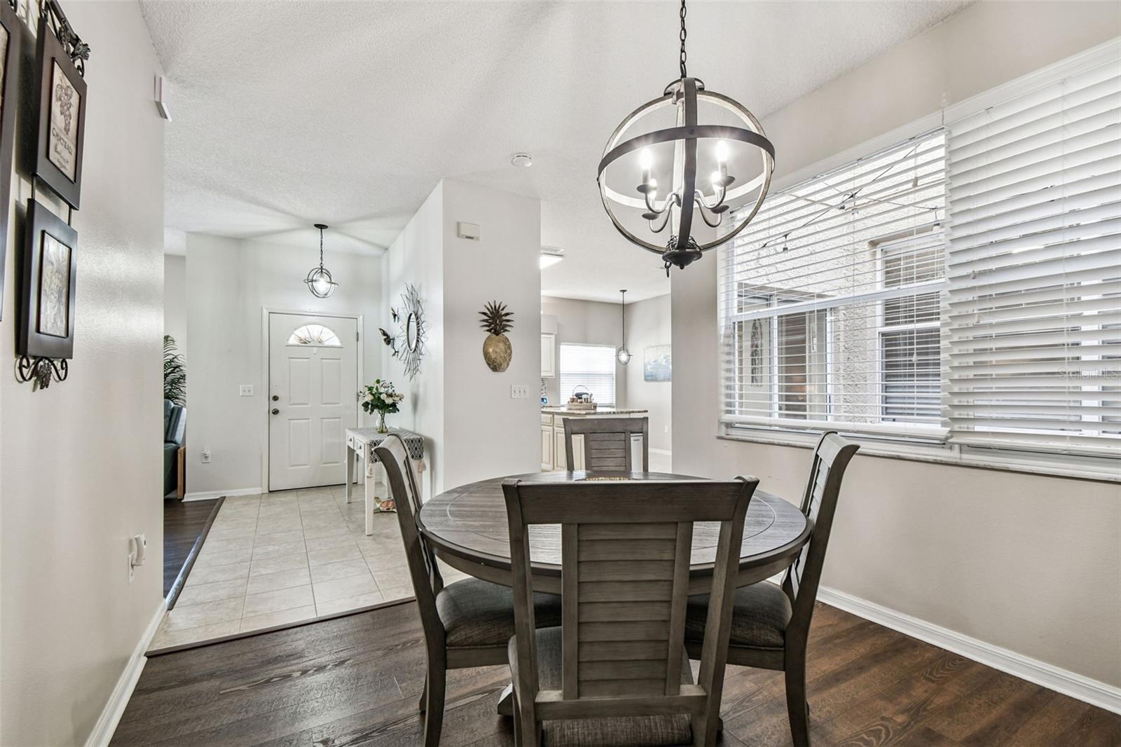 SALEM SQUARE - Residential