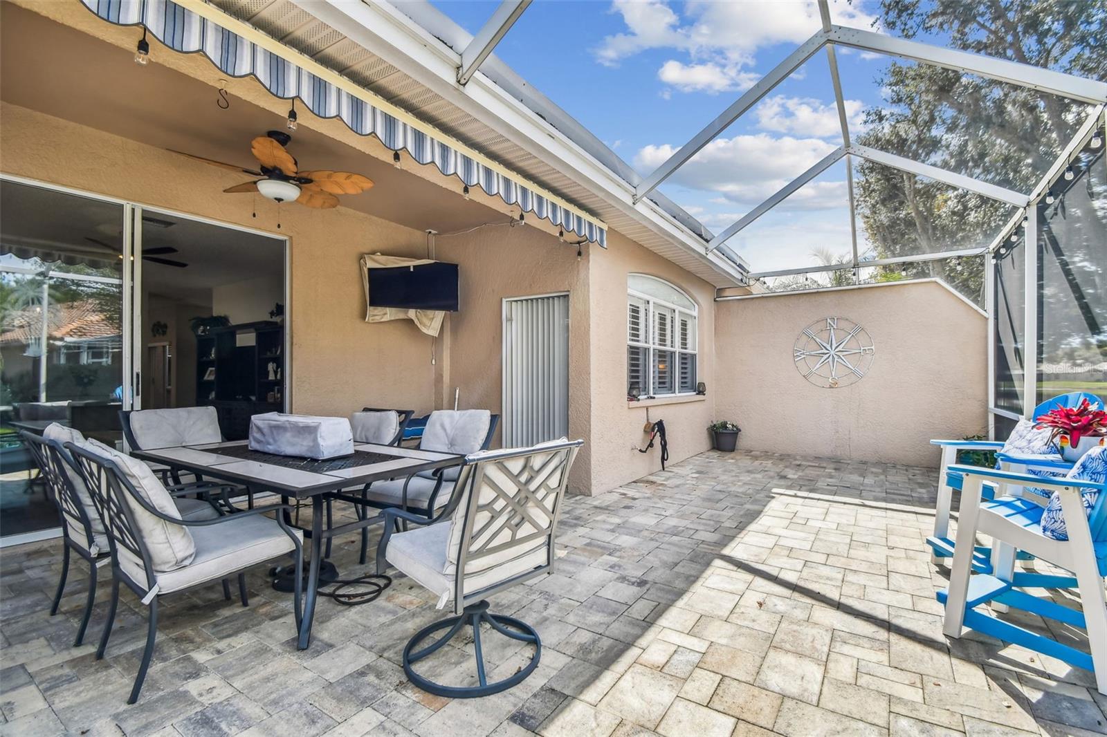 SALEM SQUARE - Residential