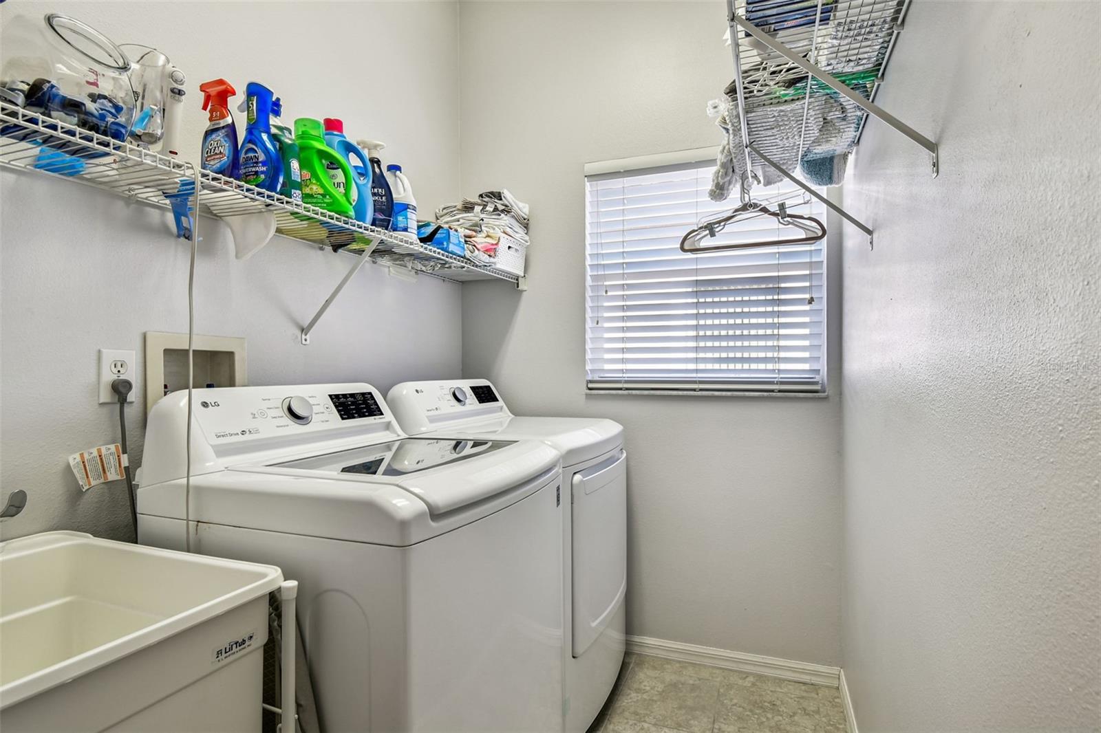 SALEM SQUARE - Residential