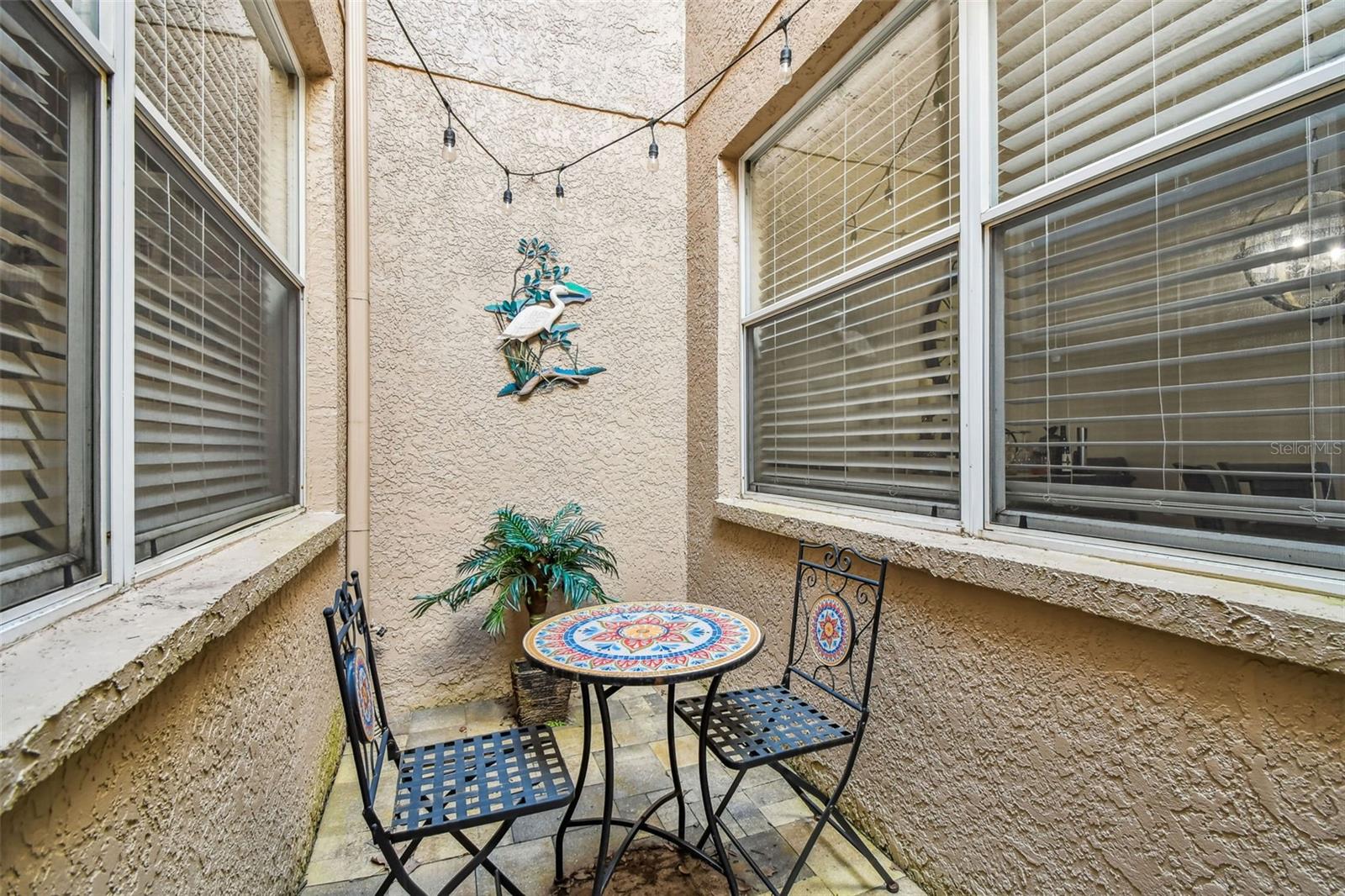 SALEM SQUARE - Residential