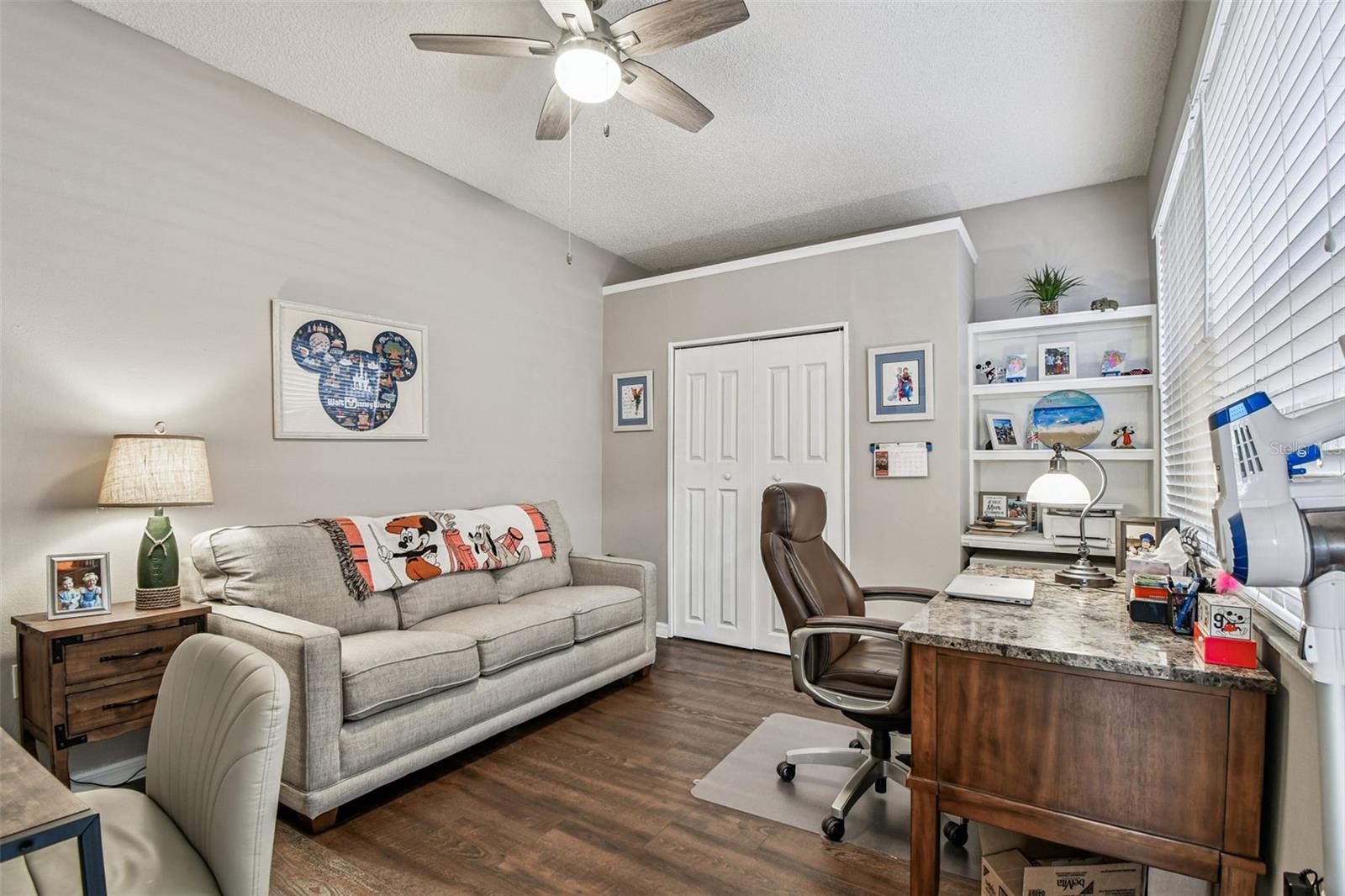 SALEM SQUARE - Residential