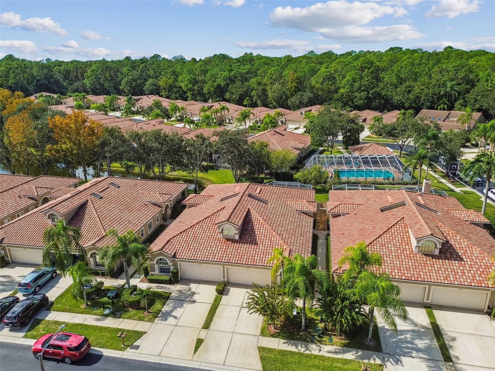 SALEM SQUARE - Residential