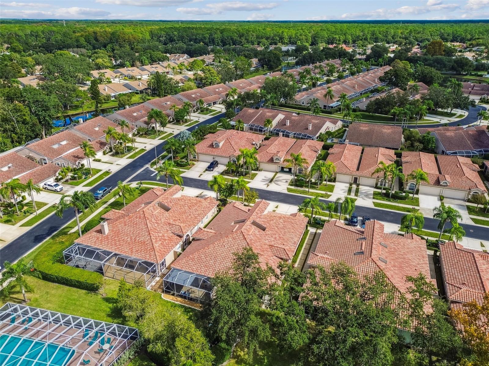 SALEM SQUARE - Residential