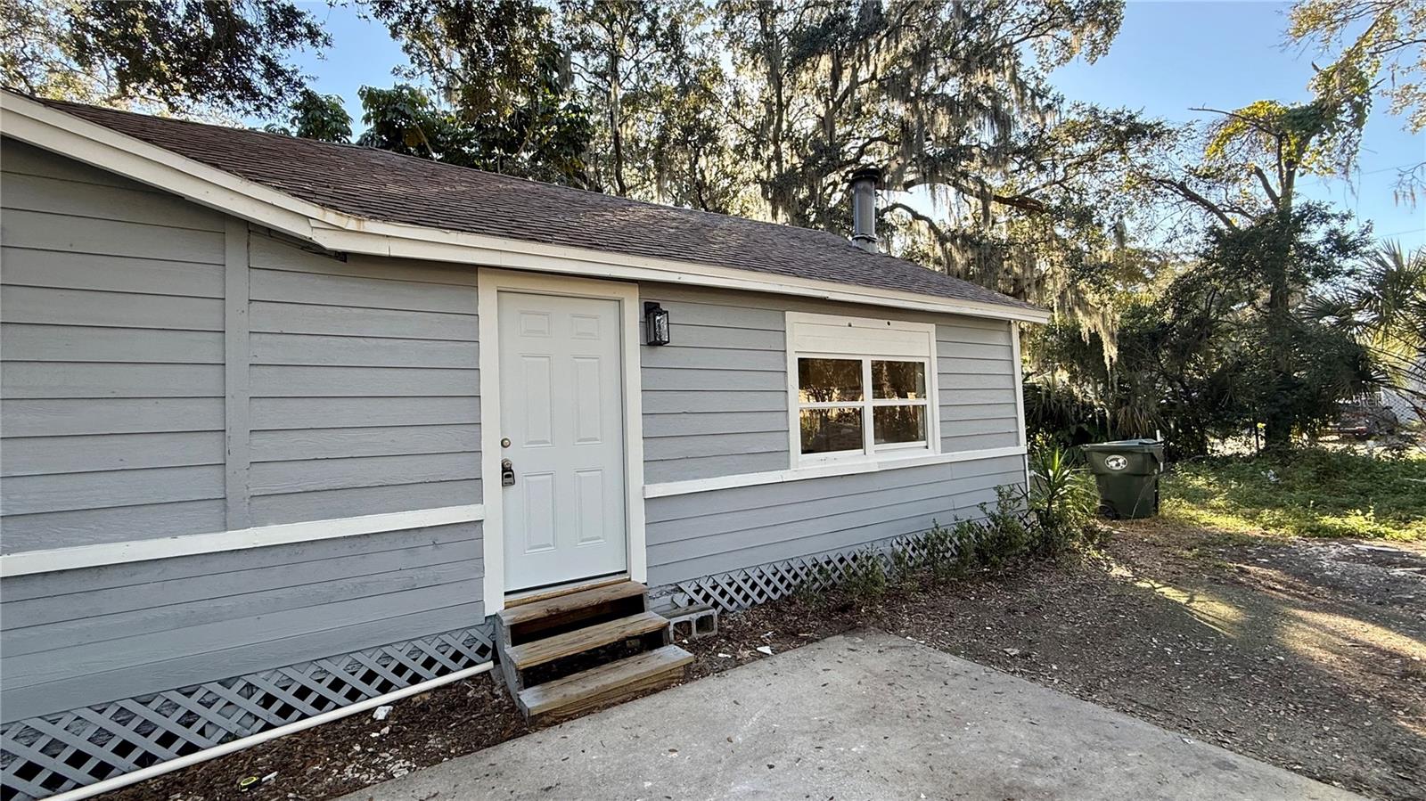 WOODALL AND DOYLE - Residential Lease