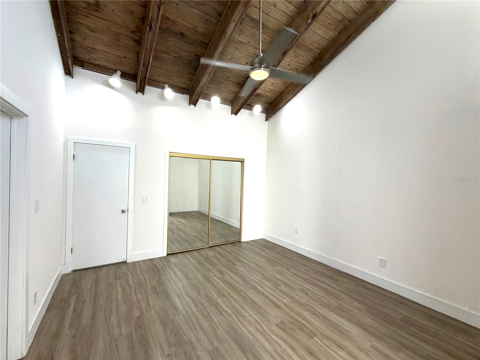 GOLF RESORT VILLAS CONDO - Residential