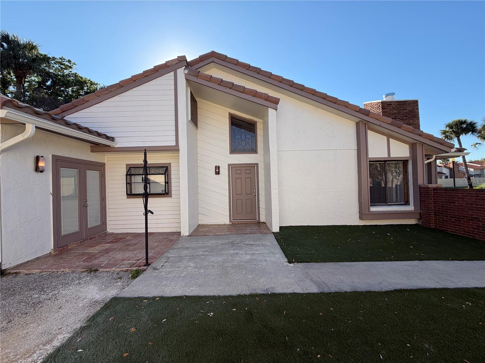 GOLF RESORT VILLAS CONDO - Residential