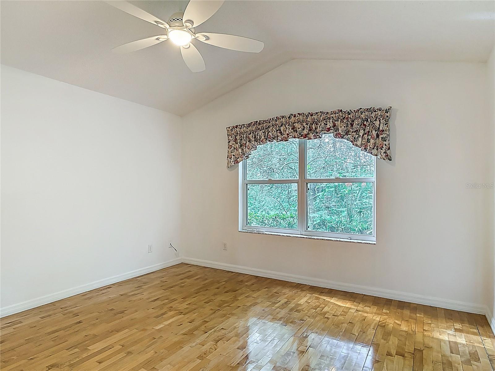 SHERWOOD OAKS DEV - Residential