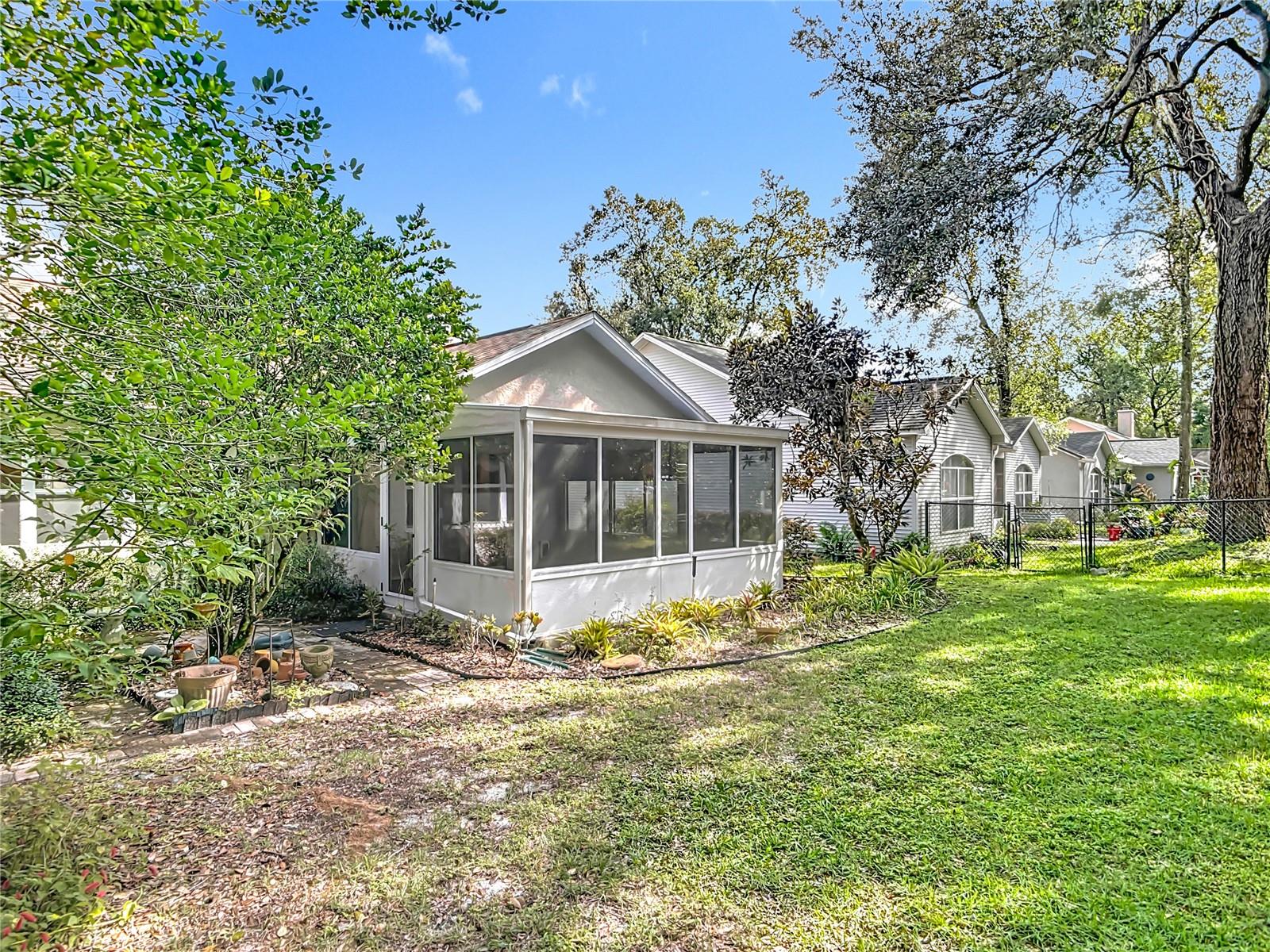 SHERWOOD OAKS DEV - Residential