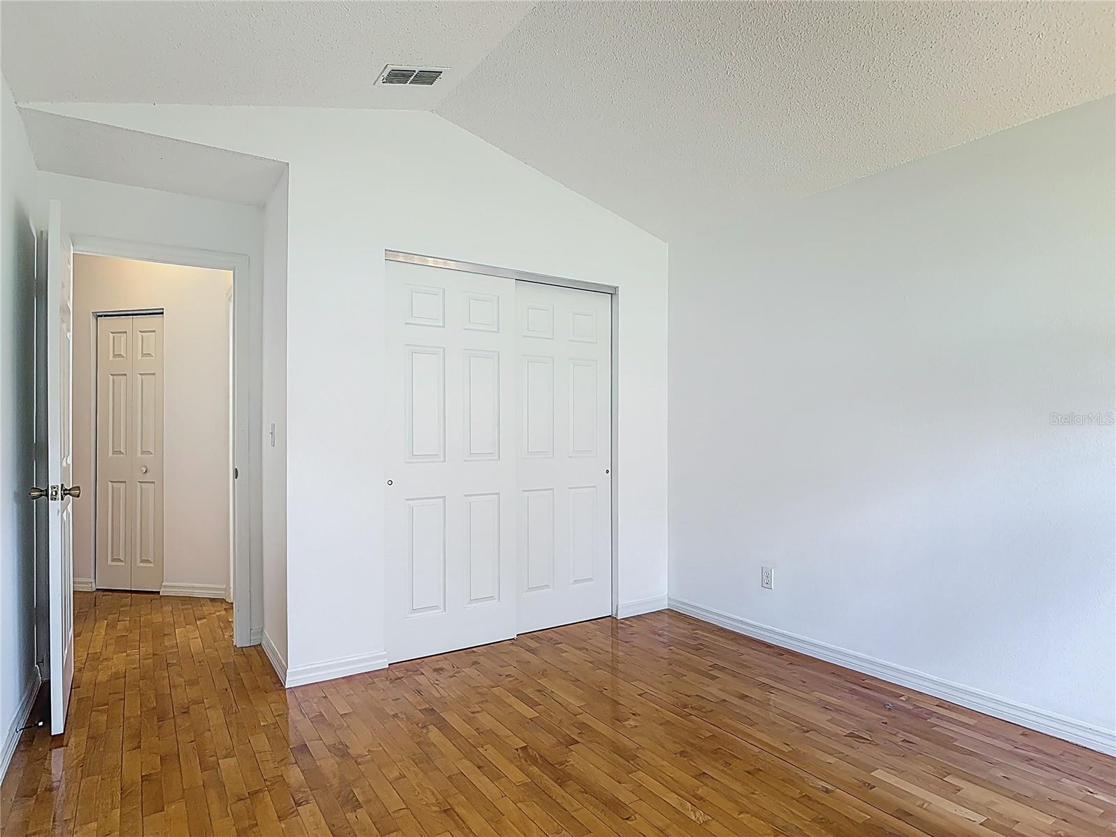 SHERWOOD OAKS DEV - Residential
