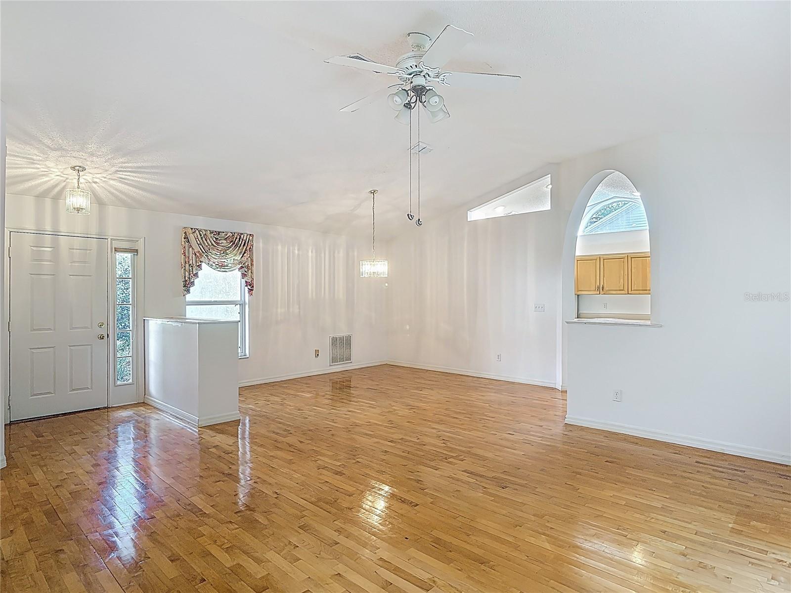 SHERWOOD OAKS DEV - Residential