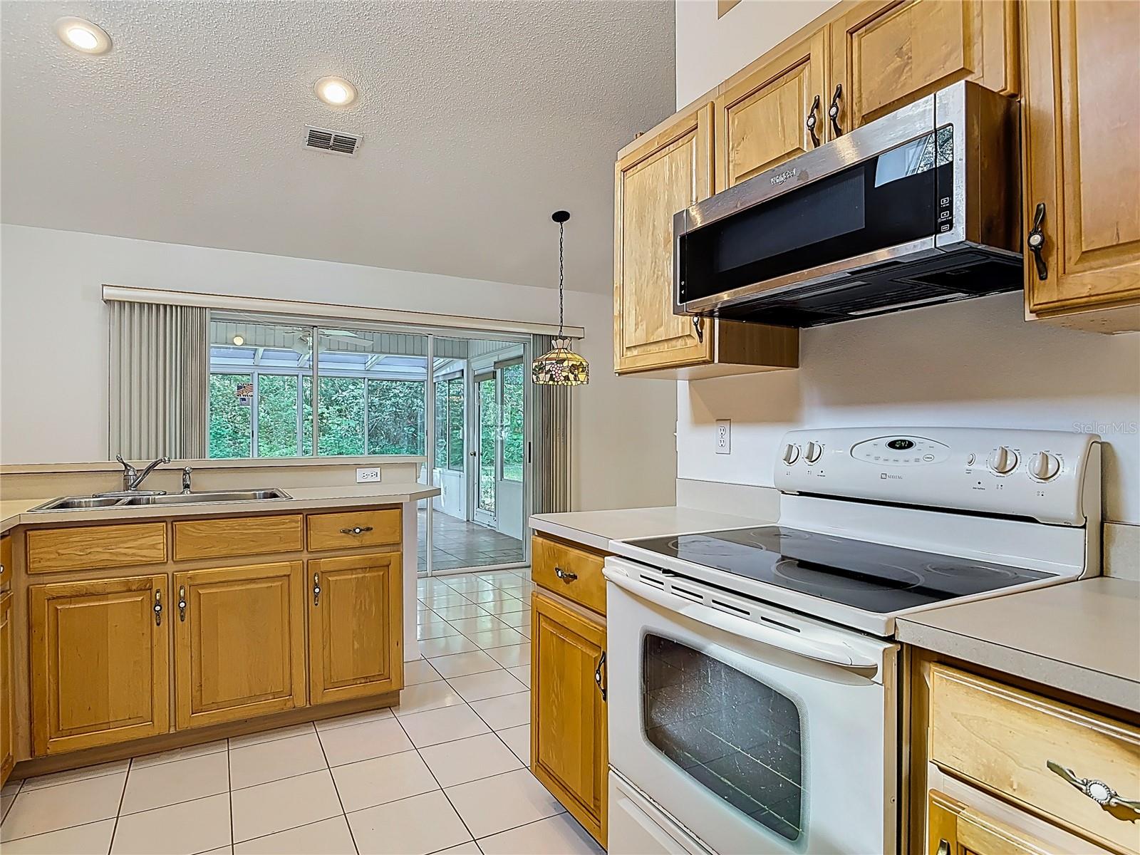 SHERWOOD OAKS DEV - Residential