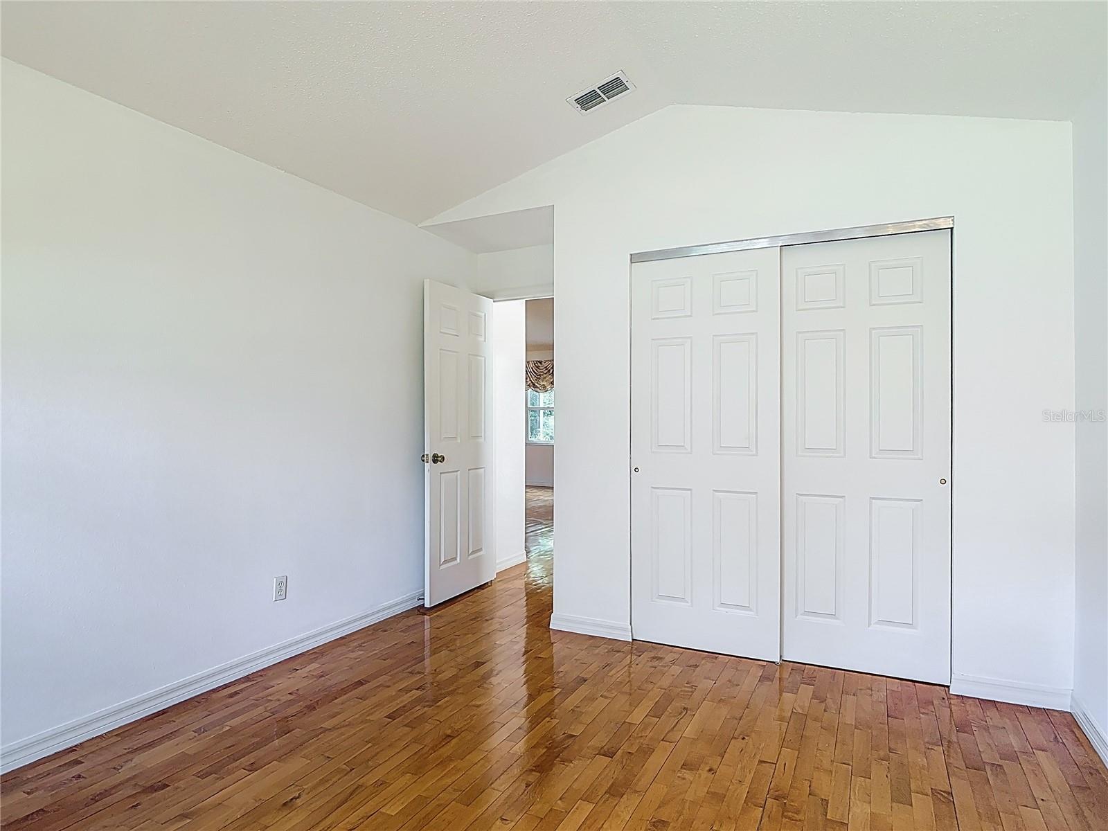 SHERWOOD OAKS DEV - Residential