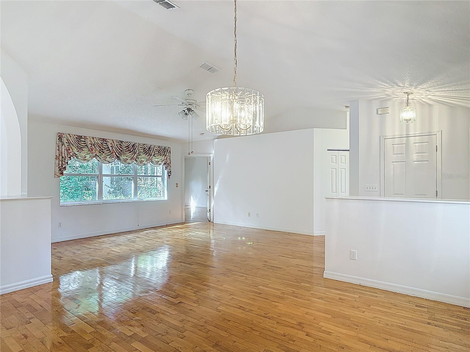 SHERWOOD OAKS DEV - Residential
