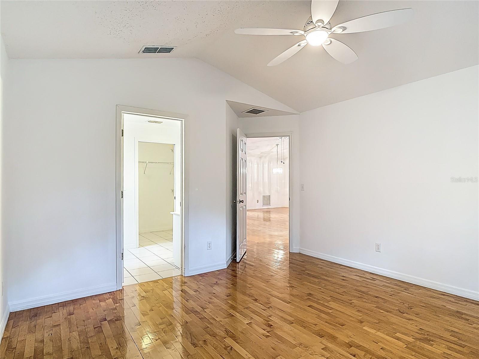 SHERWOOD OAKS DEV - Residential
