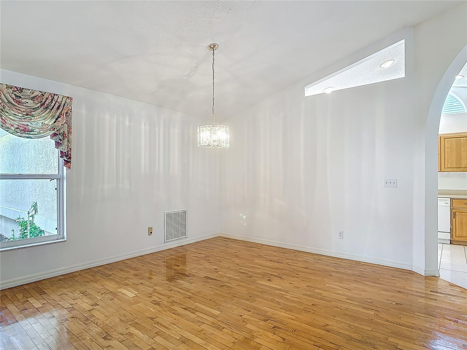 SHERWOOD OAKS DEV - Residential