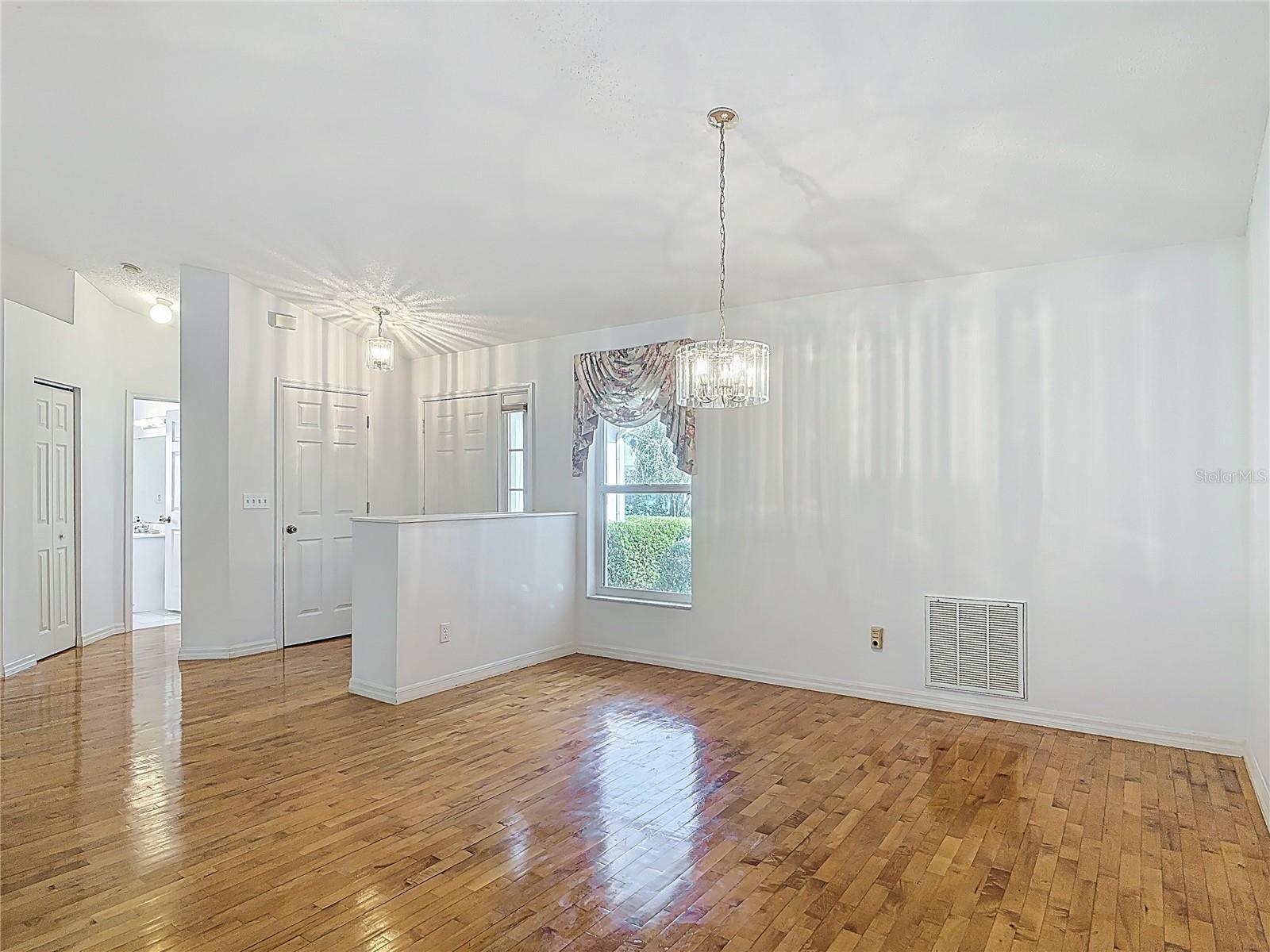 SHERWOOD OAKS DEV - Residential