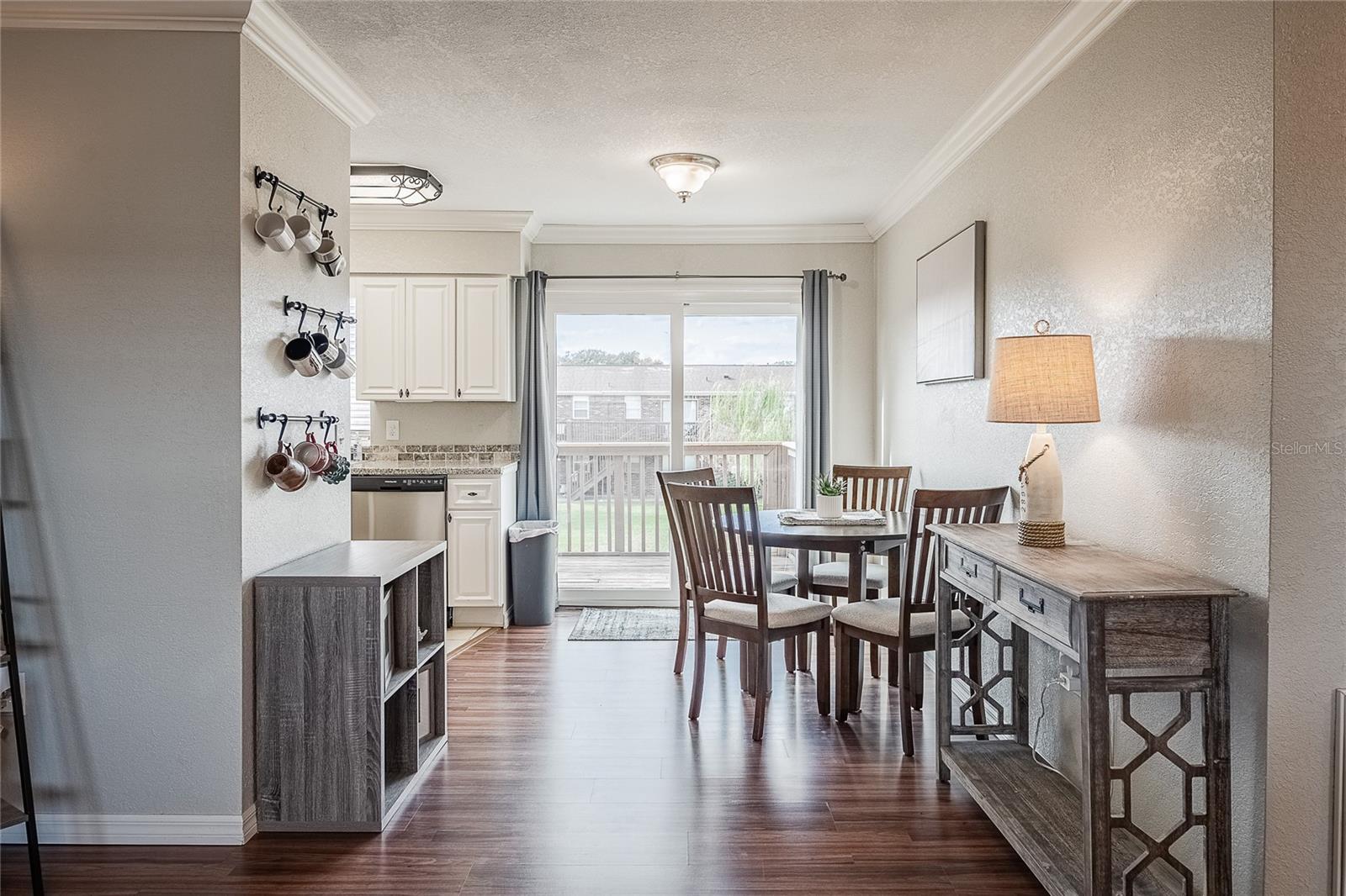 LAKE BENTLEY SHORES CONDO PH 01 - Residential