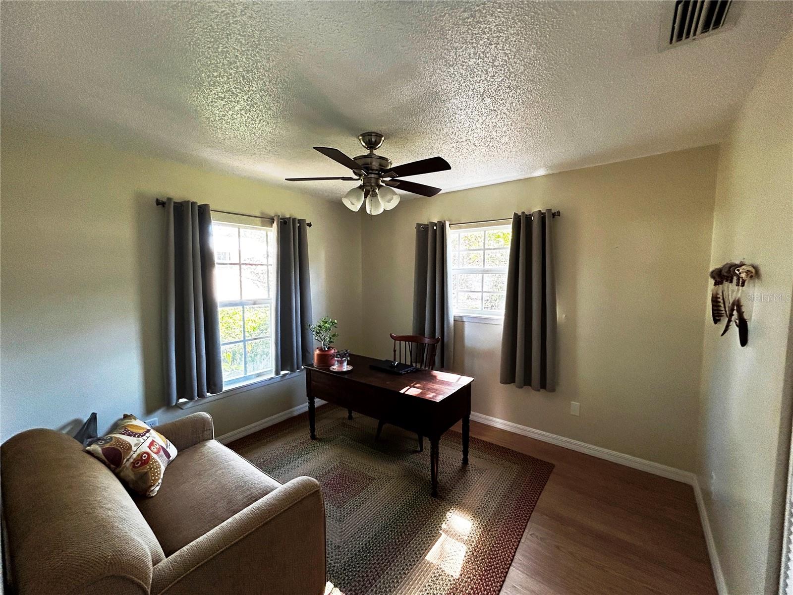 COUNTRY CLUB ESTATES - Residential