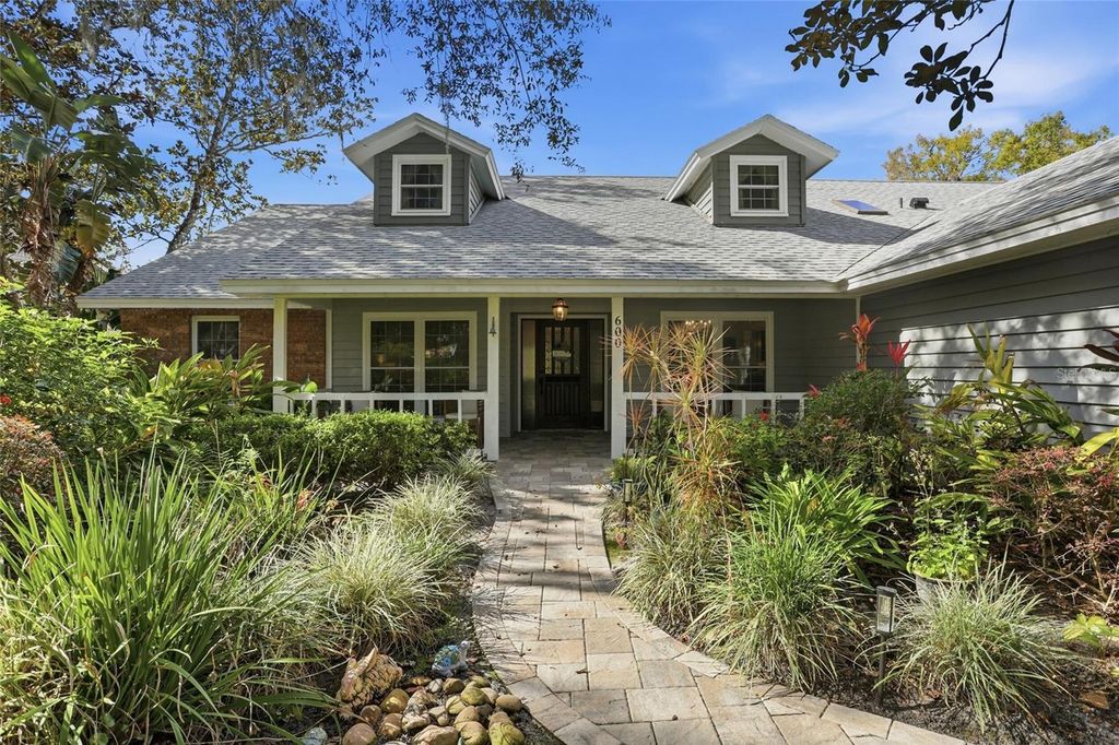 Photo of 600 Mourning Dove Circle, Lake Mary, FL 32746 (MLS # O6381169)