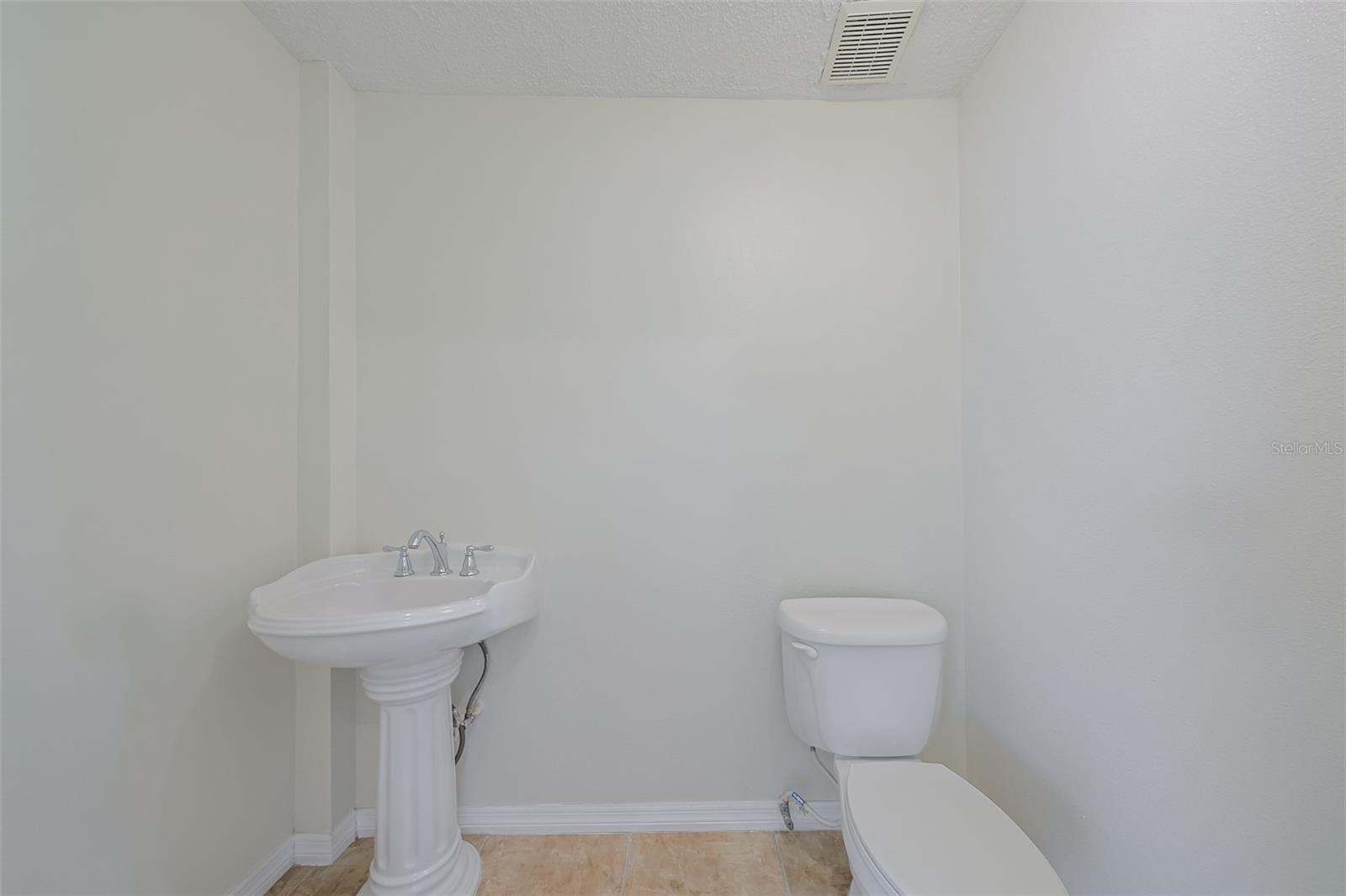 SOUTH TAMPA SUB - Residential Lease