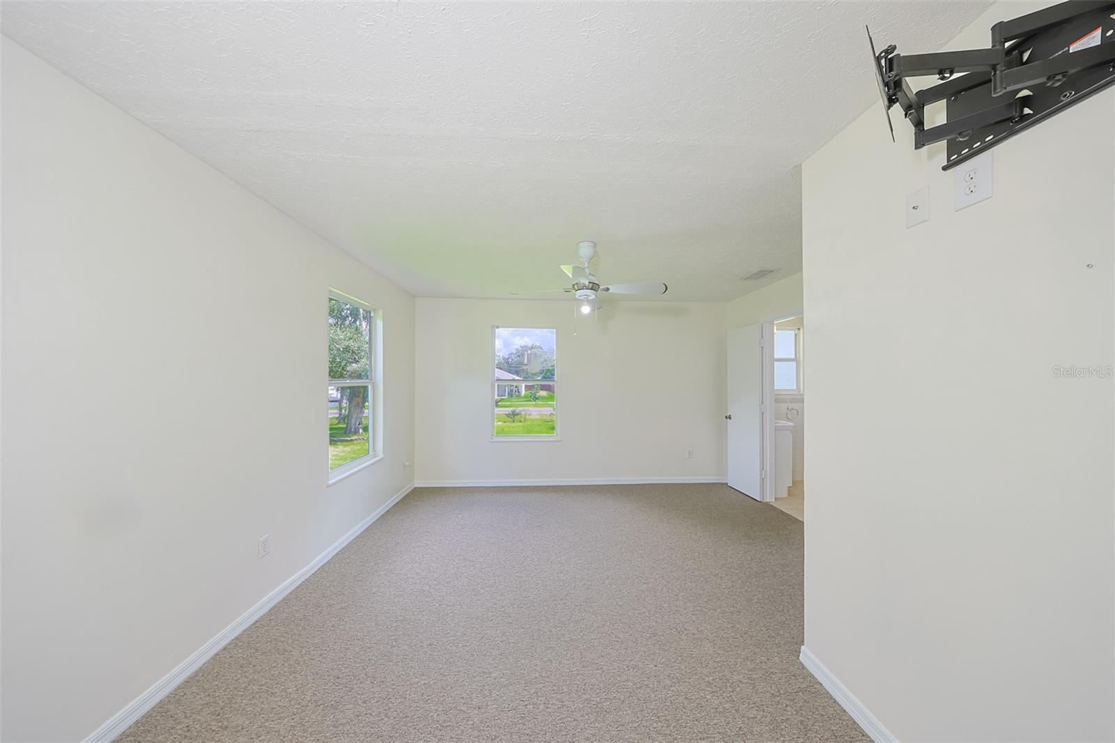 SOUTH TAMPA SUB - Residential Lease