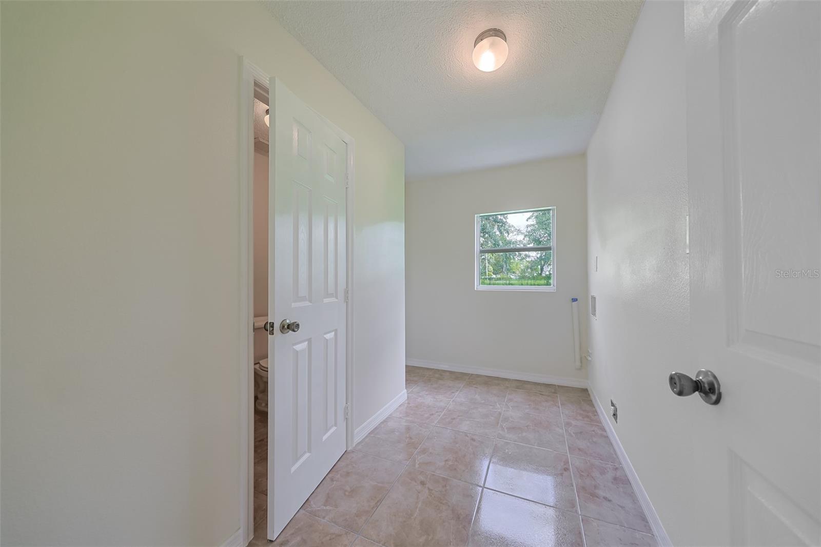SOUTH TAMPA SUB - Residential Lease