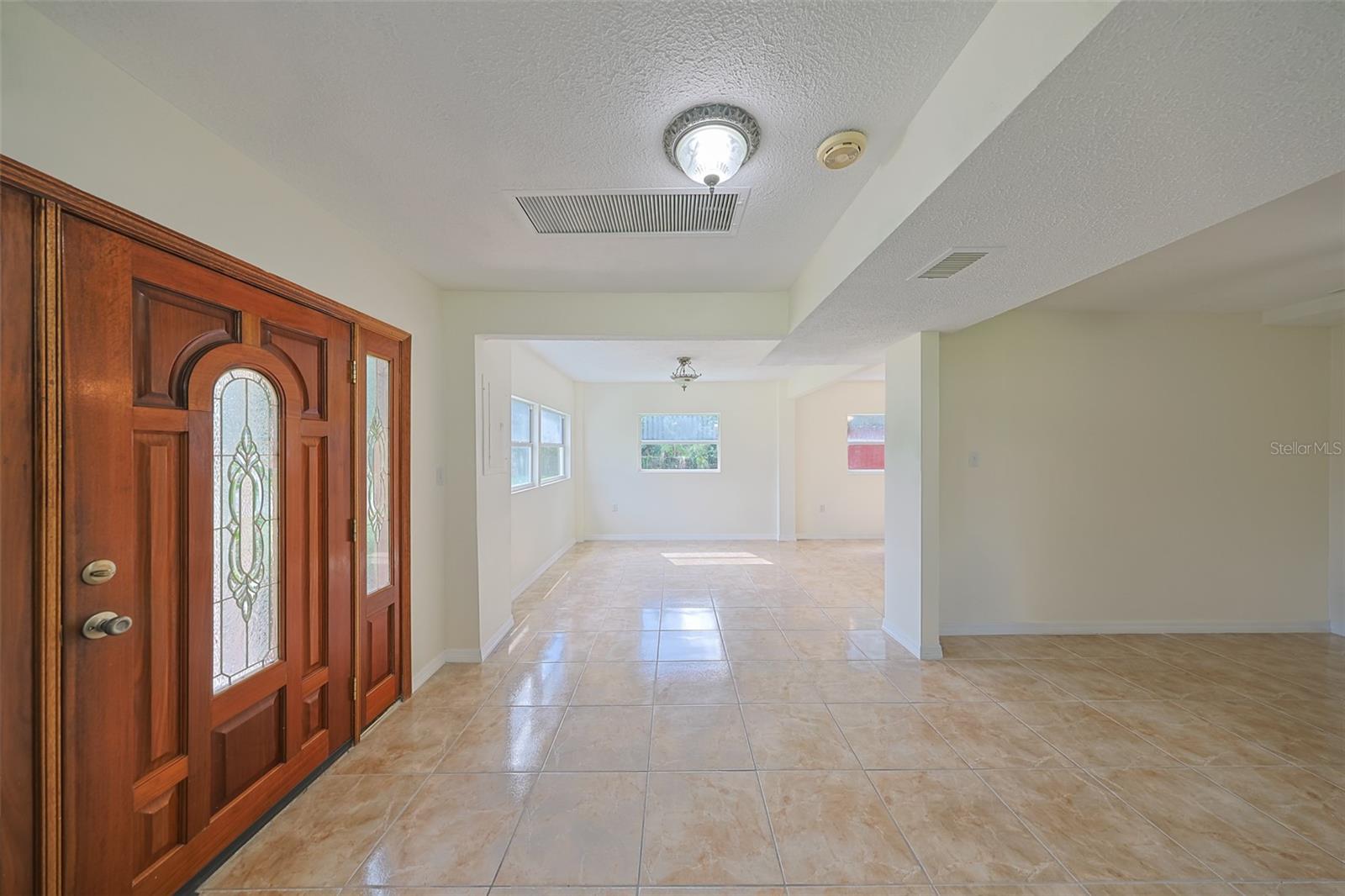 SOUTH TAMPA SUB - Residential Lease