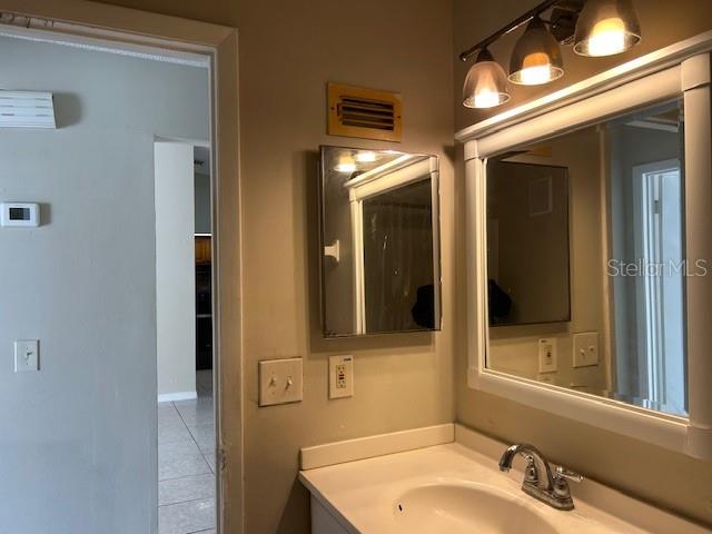 ROYAL MANOR VILLAS - Residential