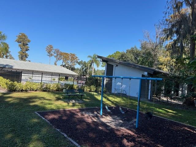 7871 THRIPPENCE LANE