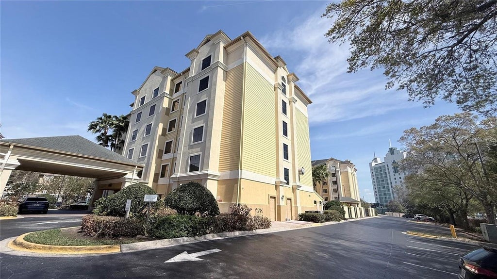 Photo of 7601 Canada Avenue #515, Orlando, FL 32819 (MLS # O6416304)