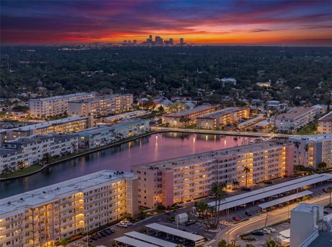 Photo of 6025 Shore Boulevard S #304, Gulfport, FL 33707 (MLS # TB8549108)