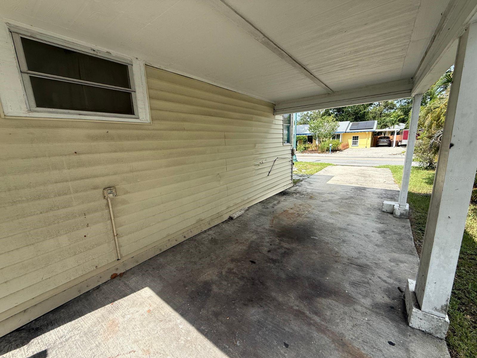 614 N OSPREY AVENUE