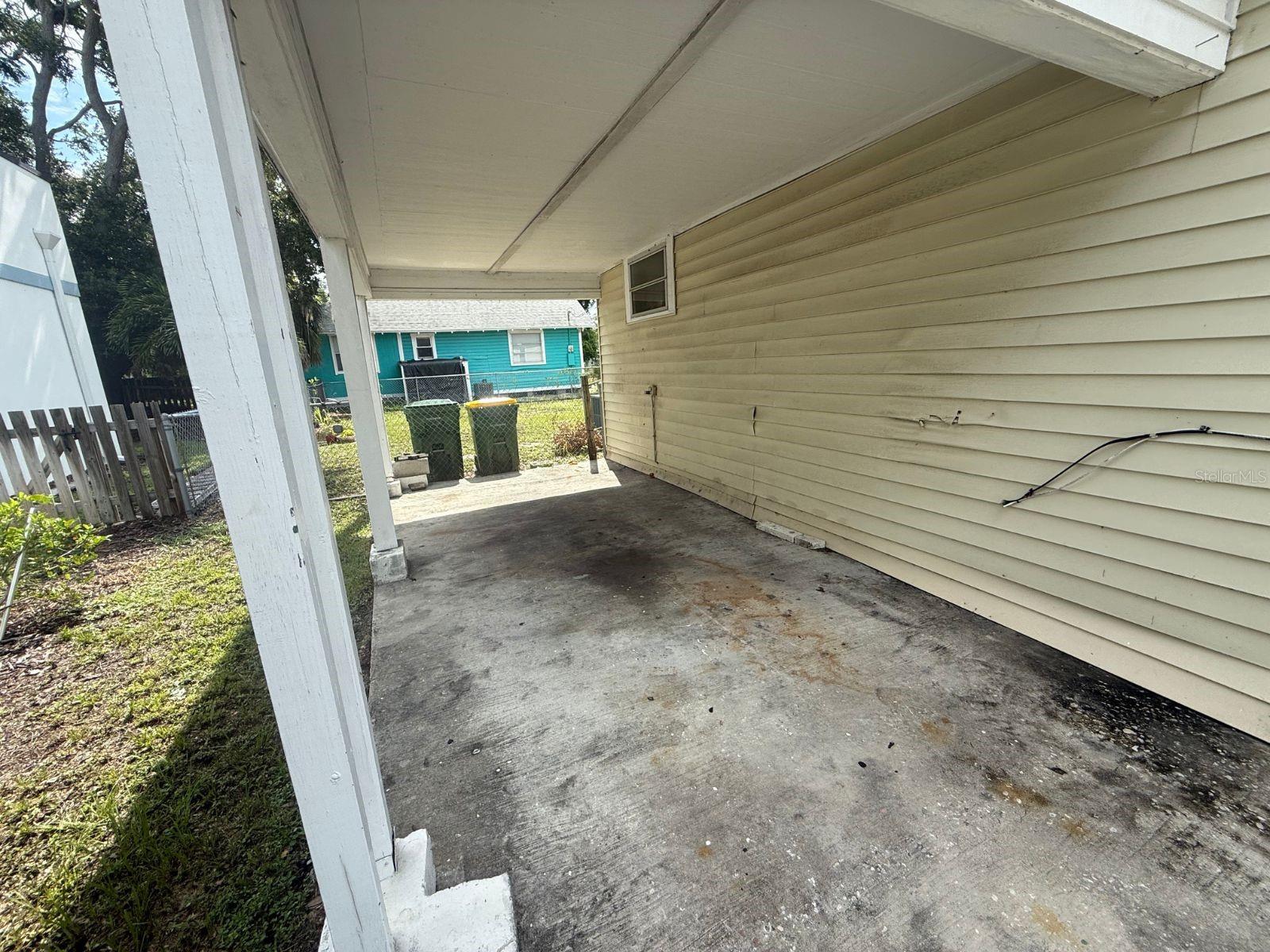 614 N OSPREY AVENUE