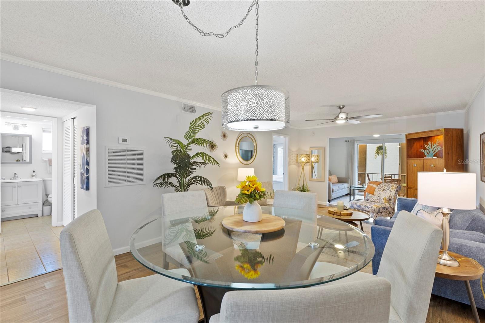 BAYSHORE ON THE LAKE APTS SEC 3 - Residential