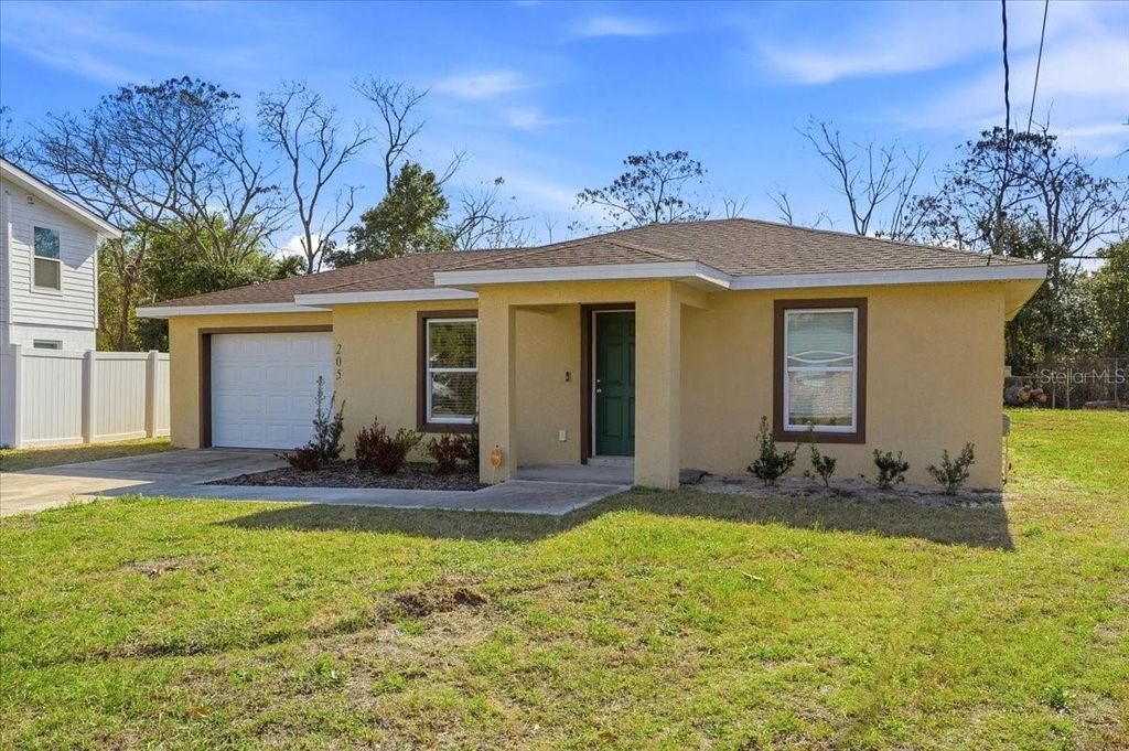 Photo of 205 Westwood Avenue, Winter Haven, FL 33880 (MLS # TB8485945)