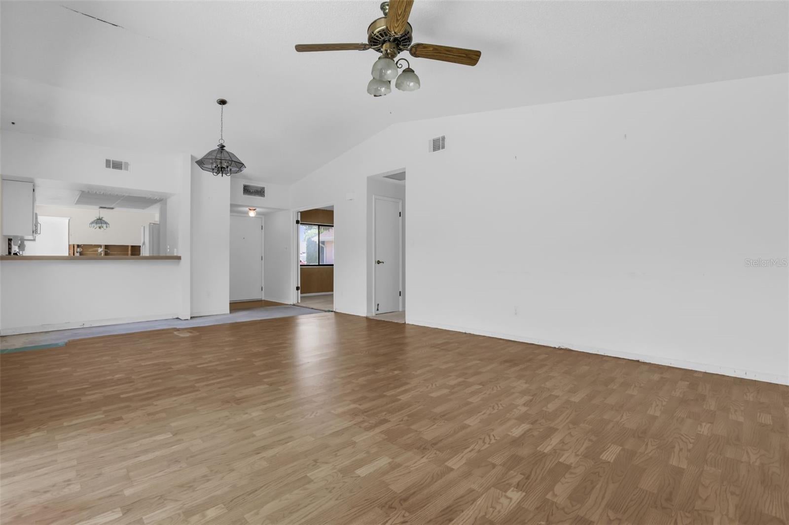 361 KANTOR BOULEVARD