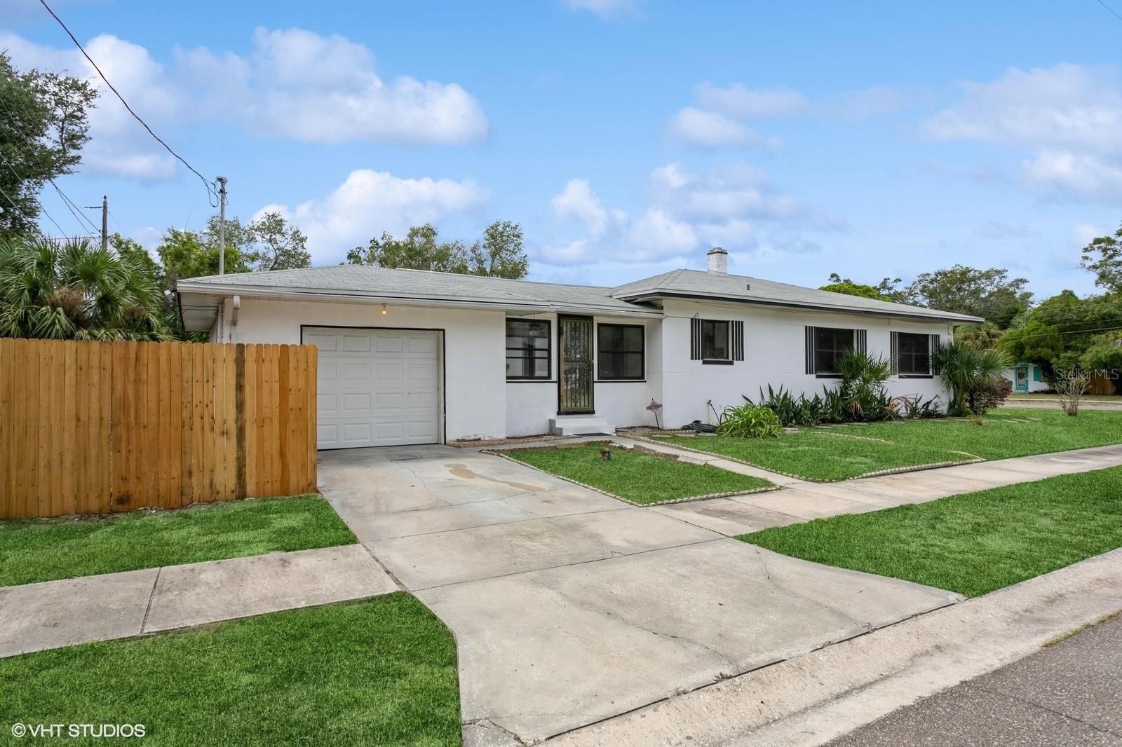 LAKE VIEW & DISSTON BUS SEC - Residential