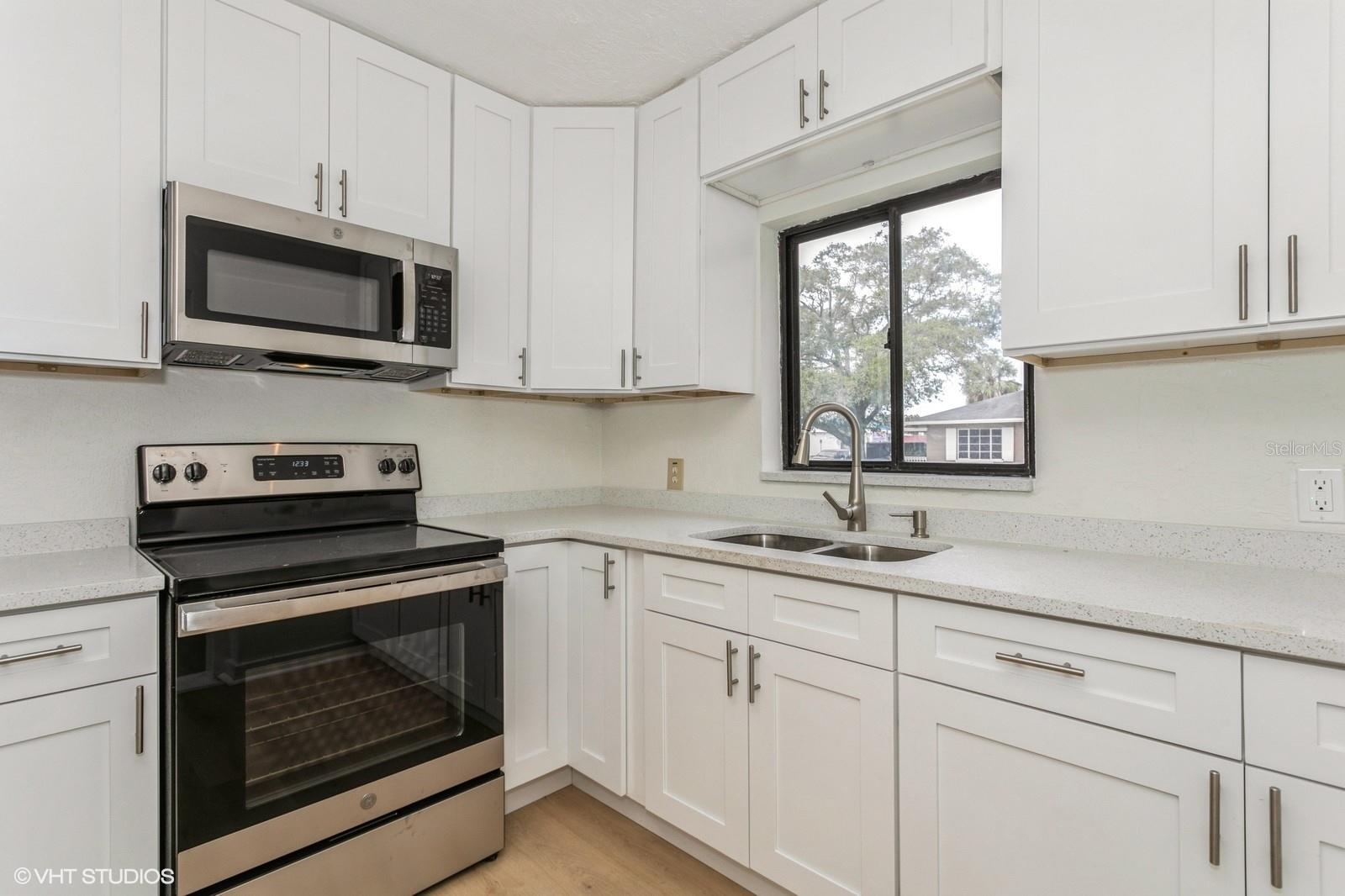 LAKE VIEW & DISSTON BUS SEC - Residential