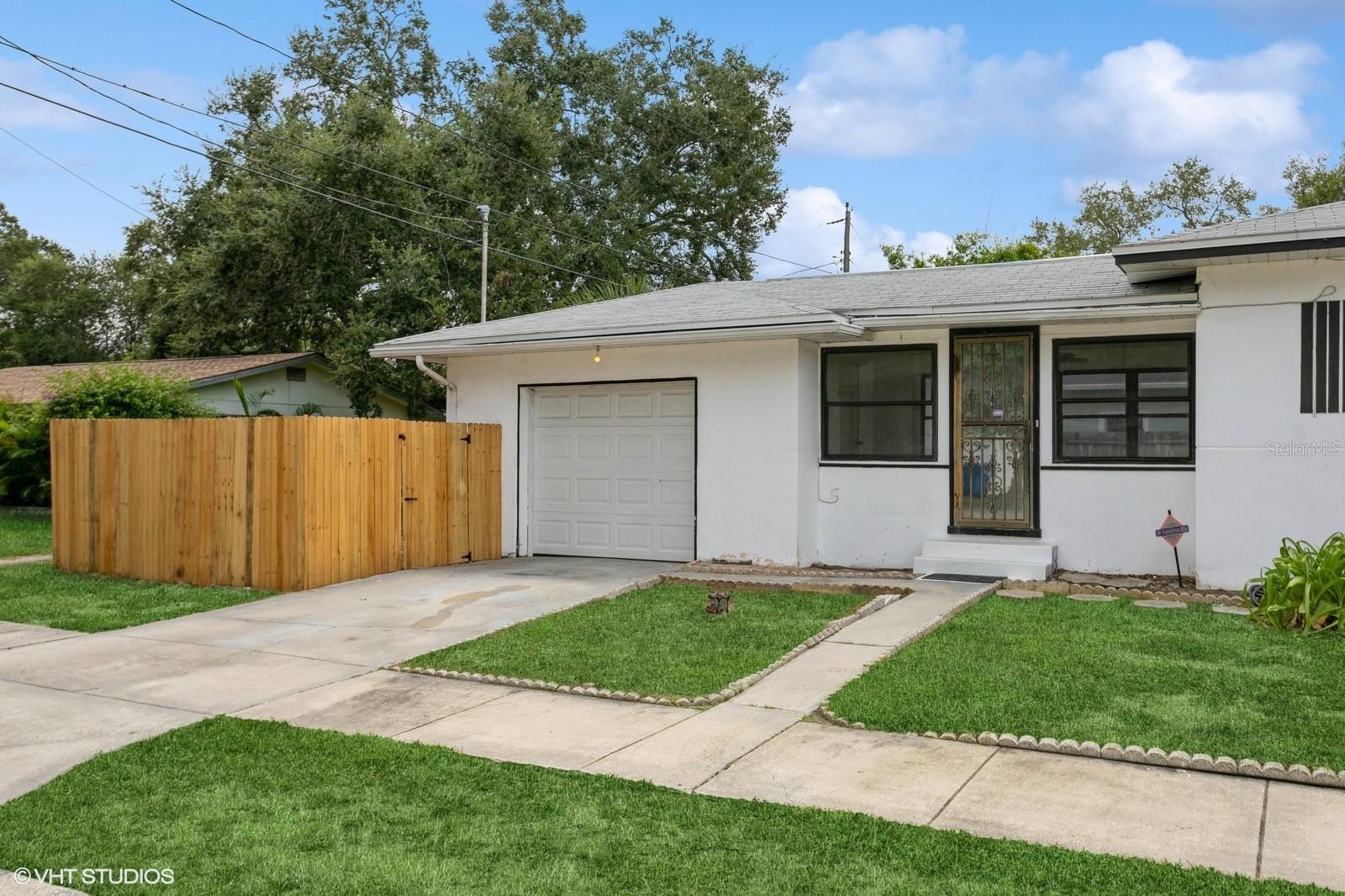 LAKE VIEW & DISSTON BUS SEC - Residential