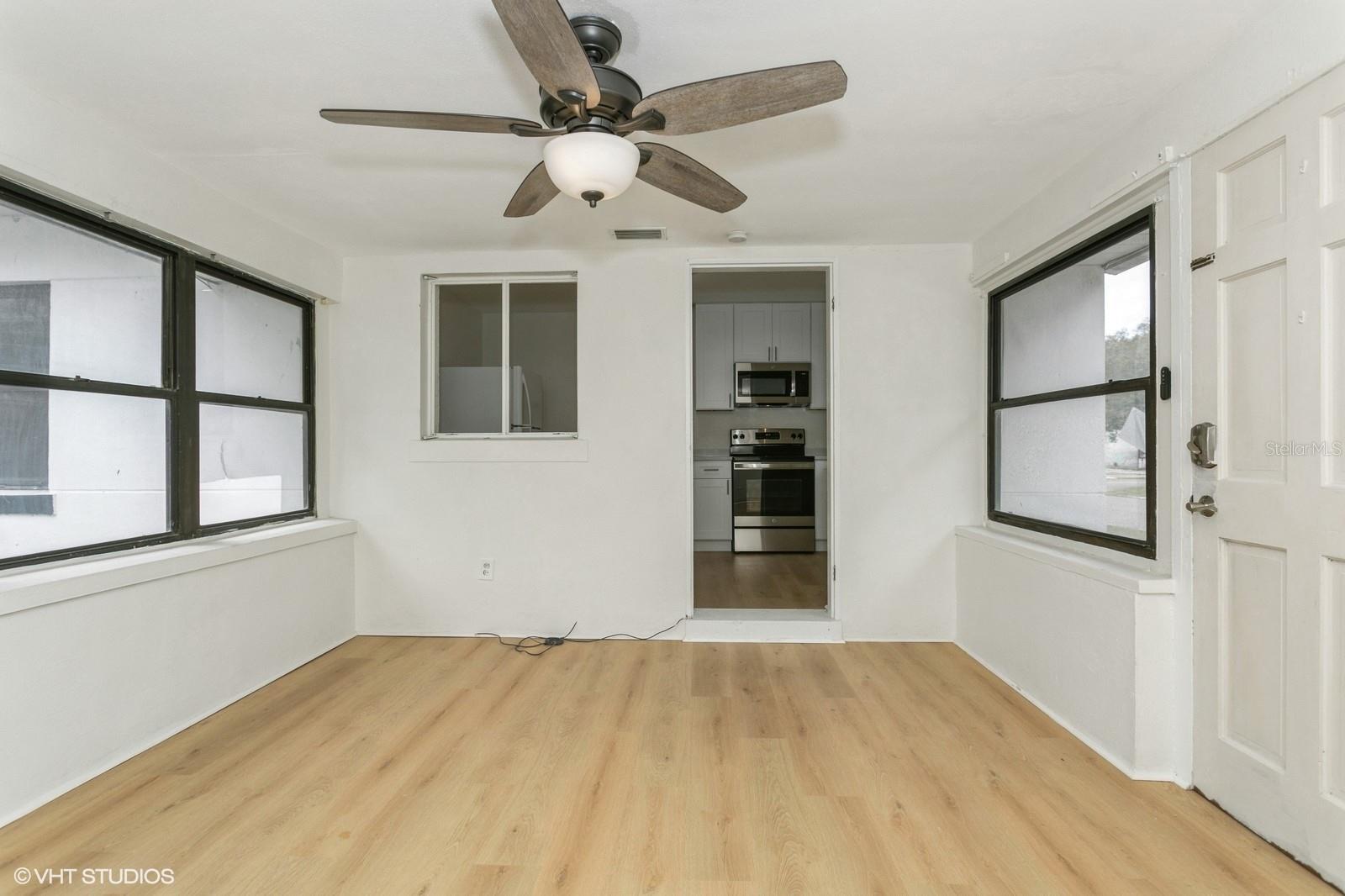 LAKE VIEW & DISSTON BUS SEC - Residential