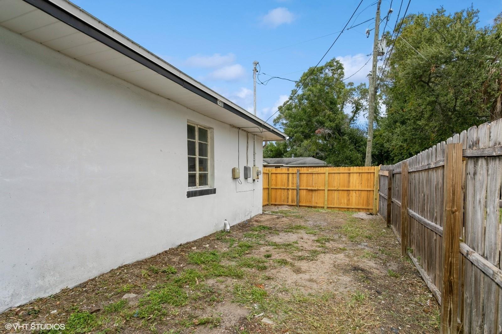 LAKE VIEW & DISSTON BUS SEC - Residential