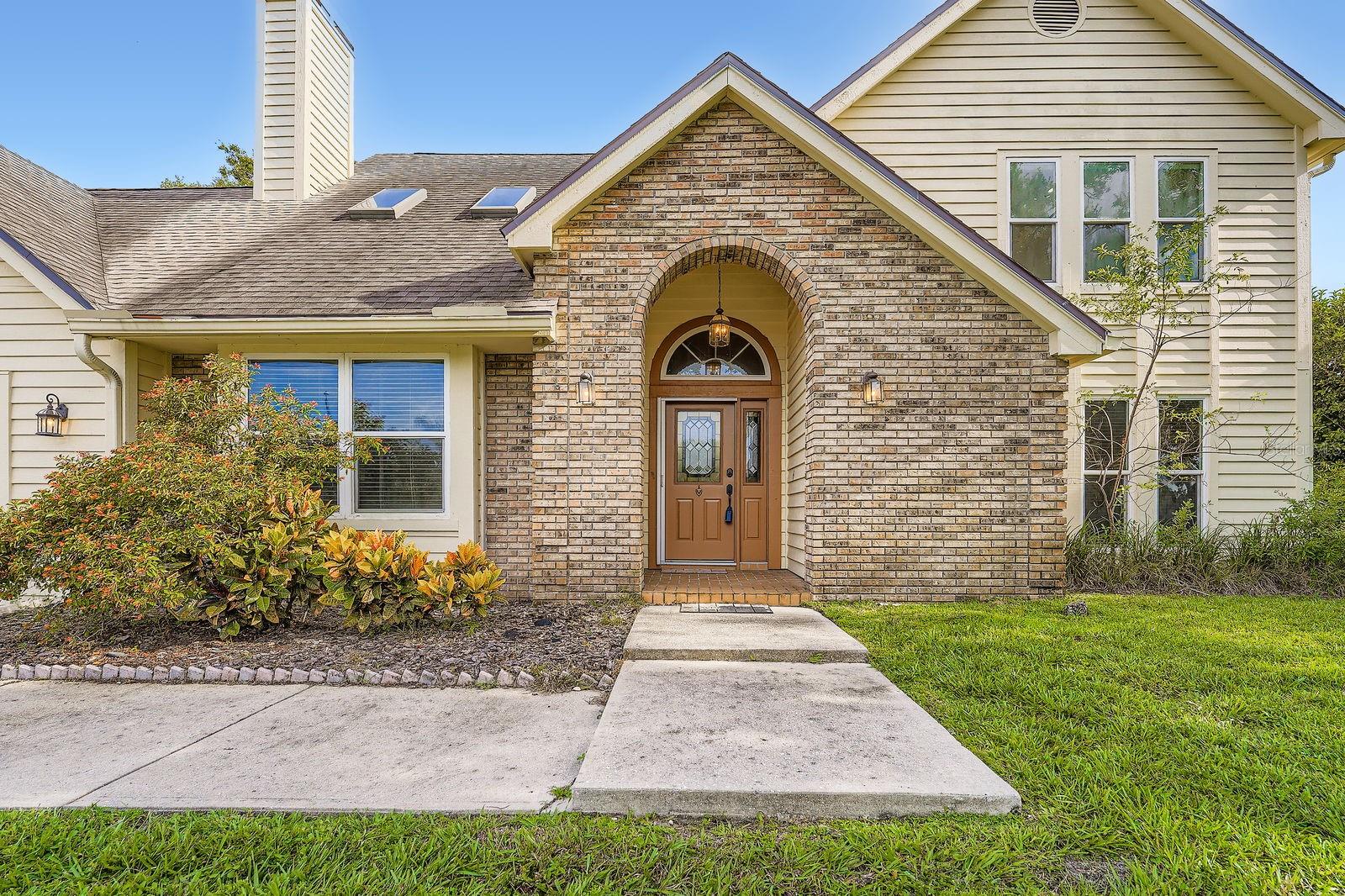 1675 COUNTRY LANE