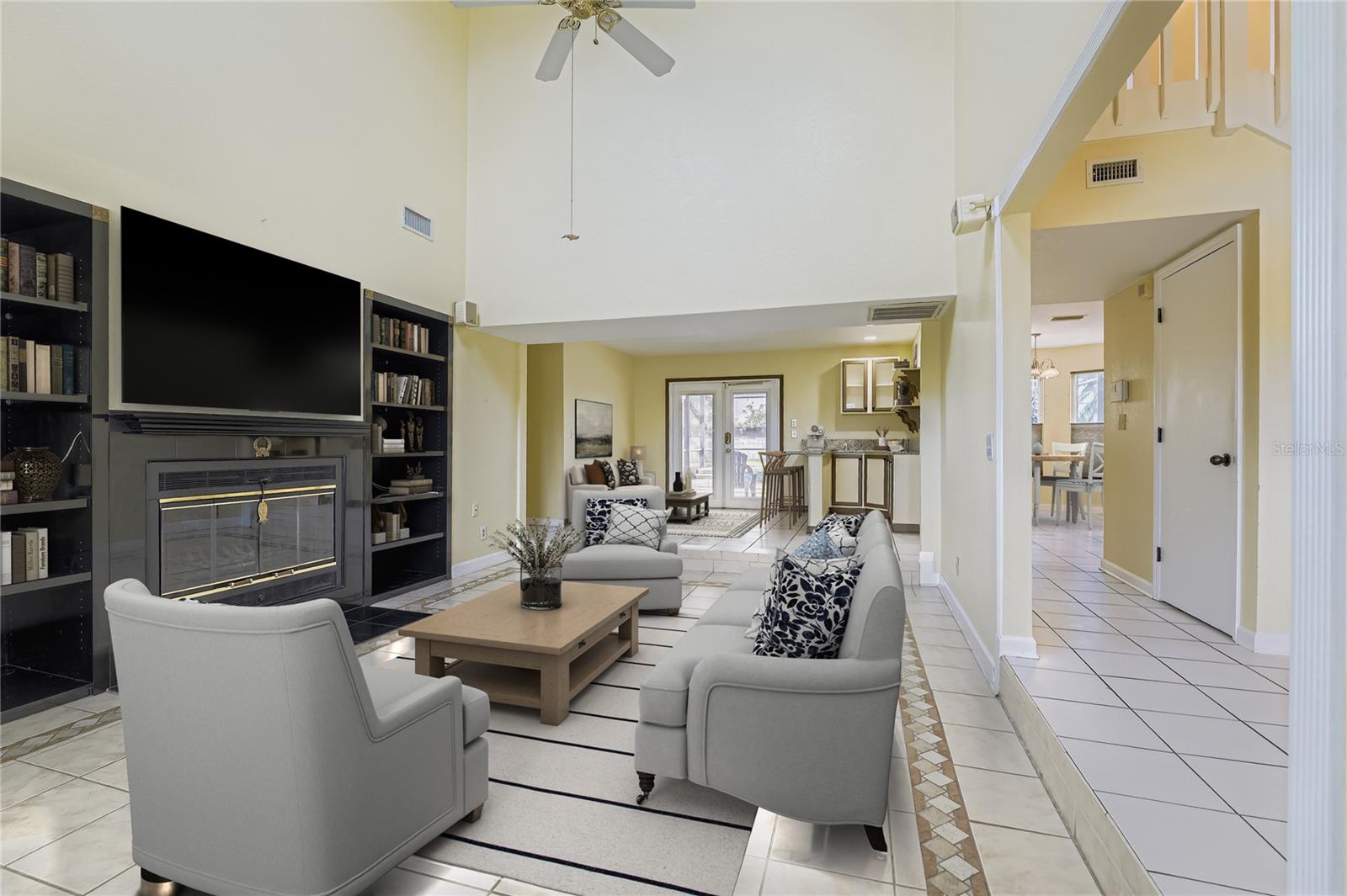 1675 COUNTRY LANE