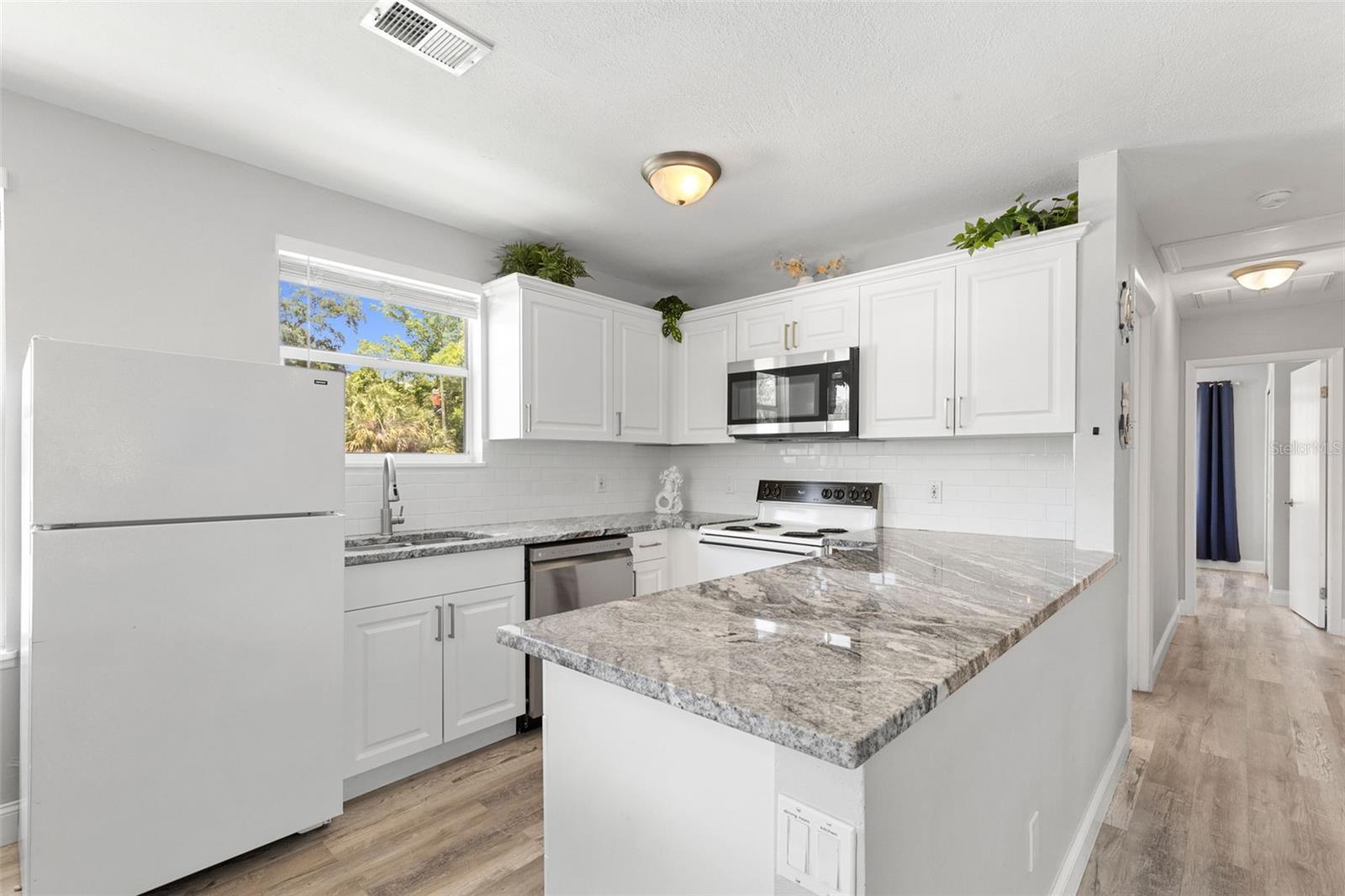 WEEKI WACHEE GARDENS - Residential