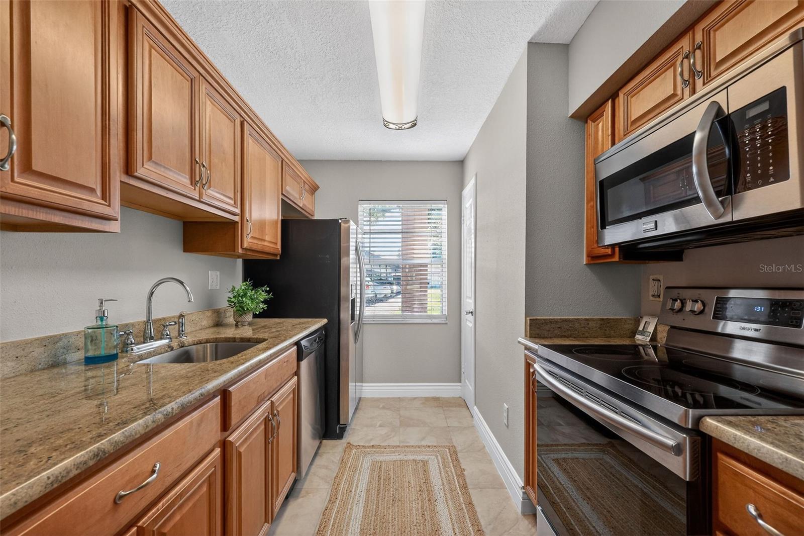 VILLAS AT COUNTRYSIDE THE - Residential