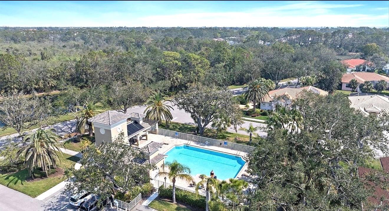 RIVENDELL THE WOODLANDS - Residential