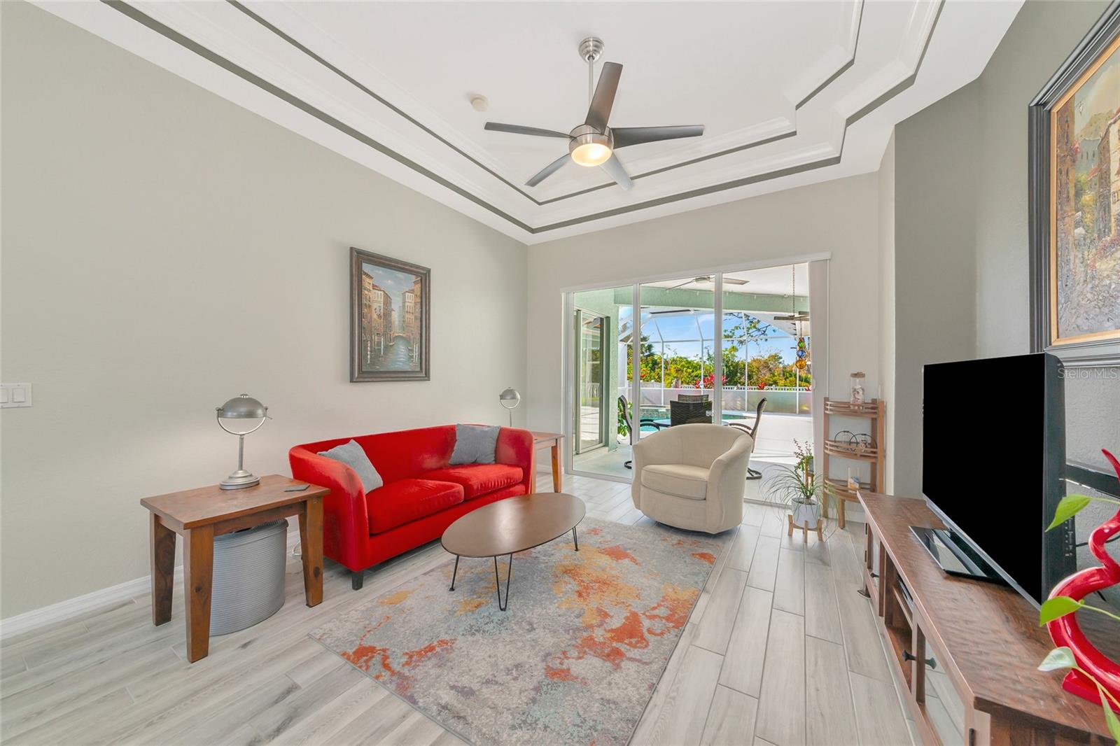 RIVENDELL THE WOODLANDS - Residential