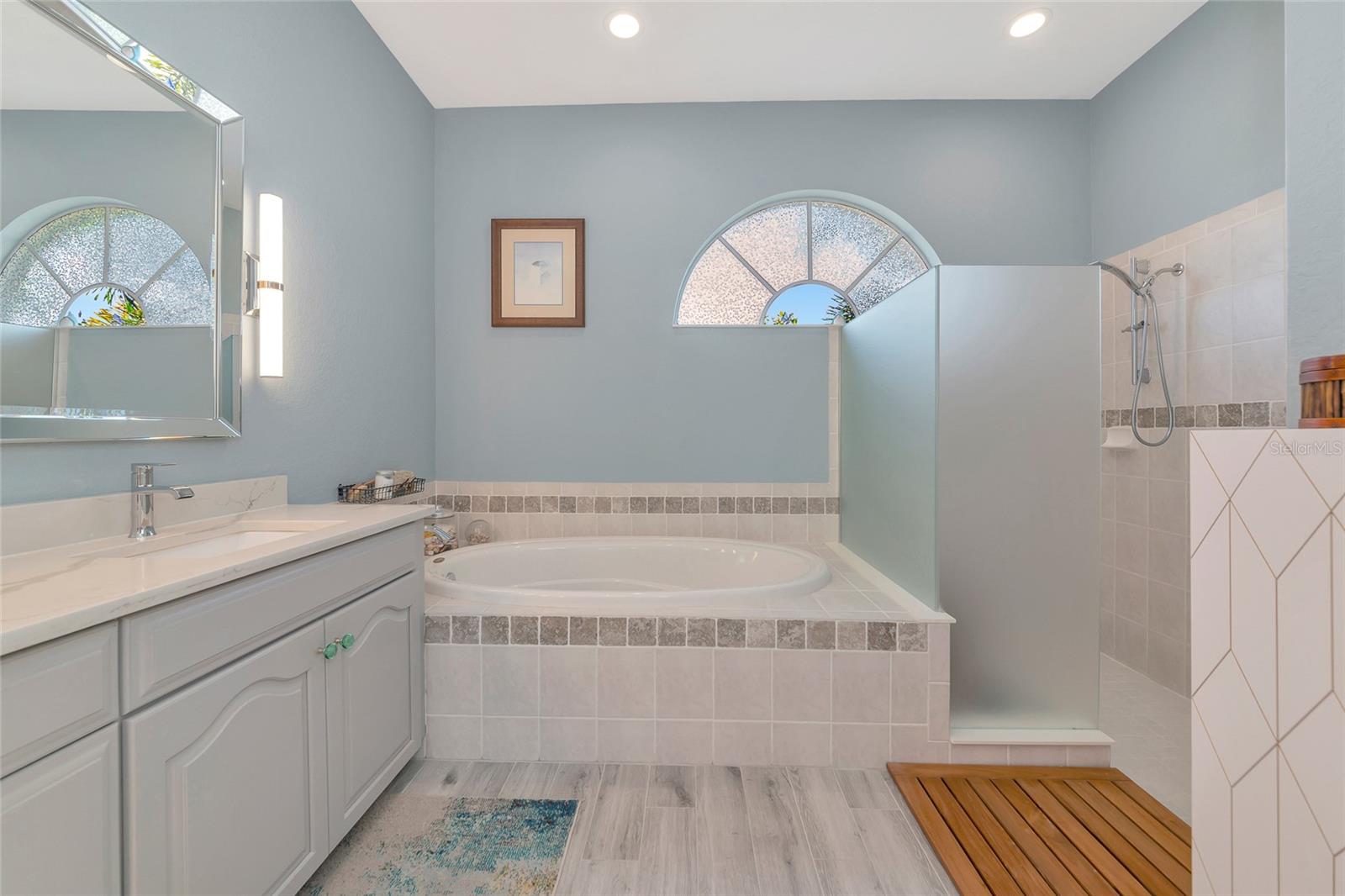 RIVENDELL THE WOODLANDS - Residential